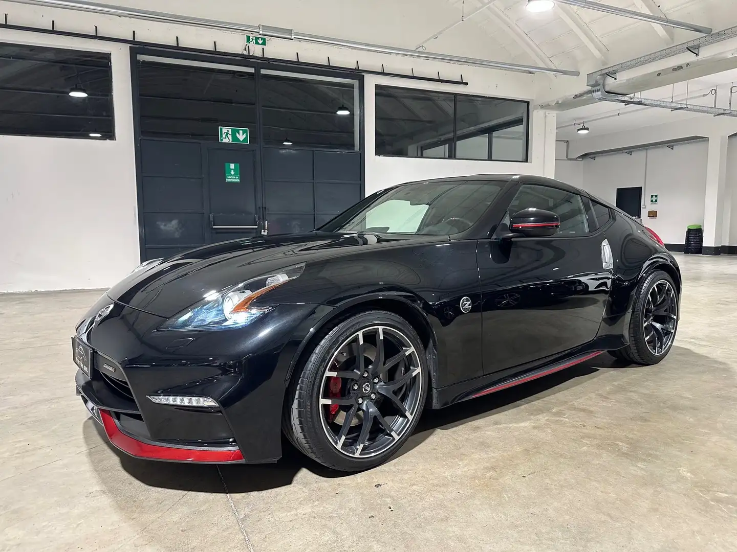 Nissan 370Z Coupe 3.7 V6 Nismo my16 - UNICO PROP. - SERVICE Fekete - 1