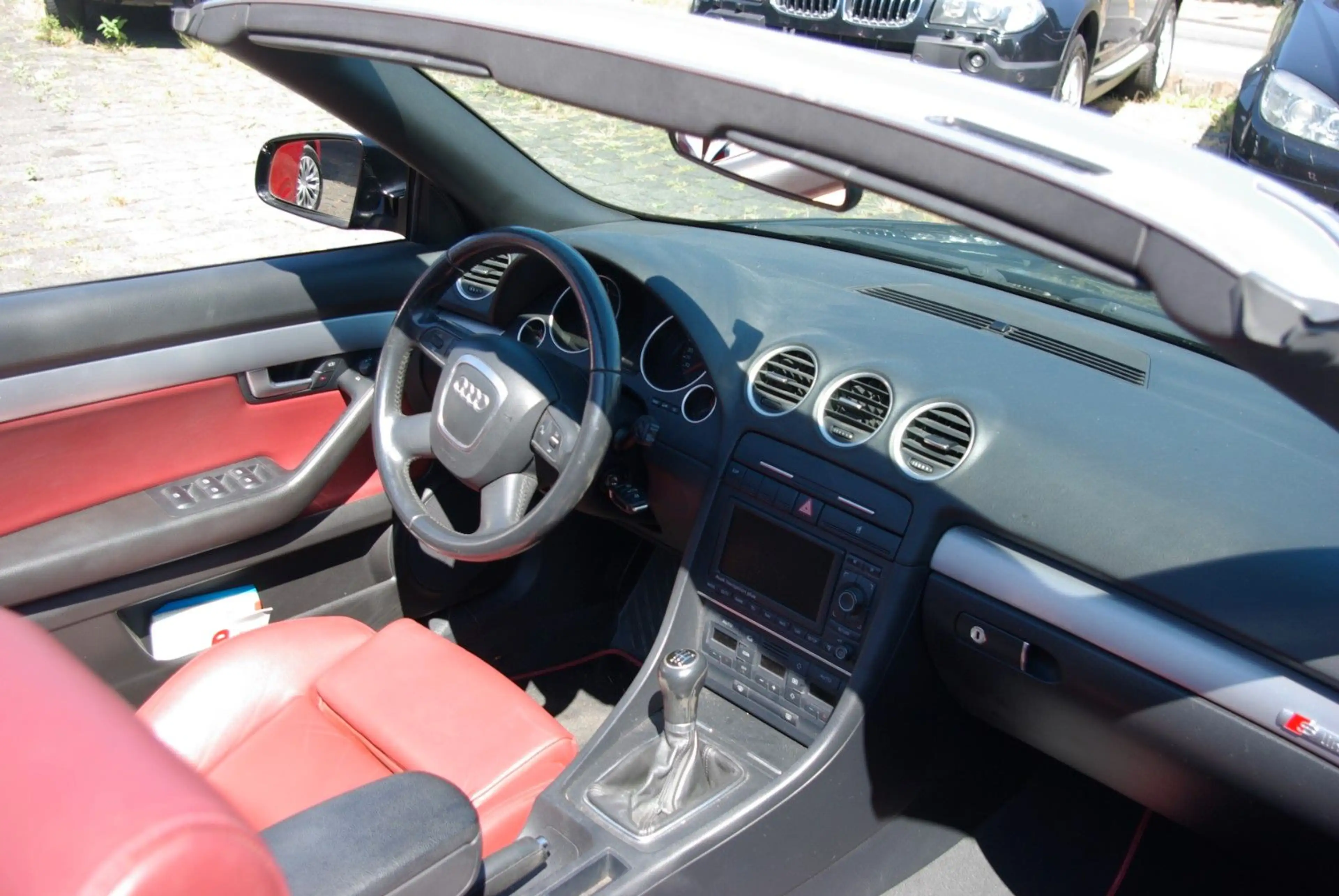 Audi A4 Cabriolet 2.0  Lederausstattung — photo 7