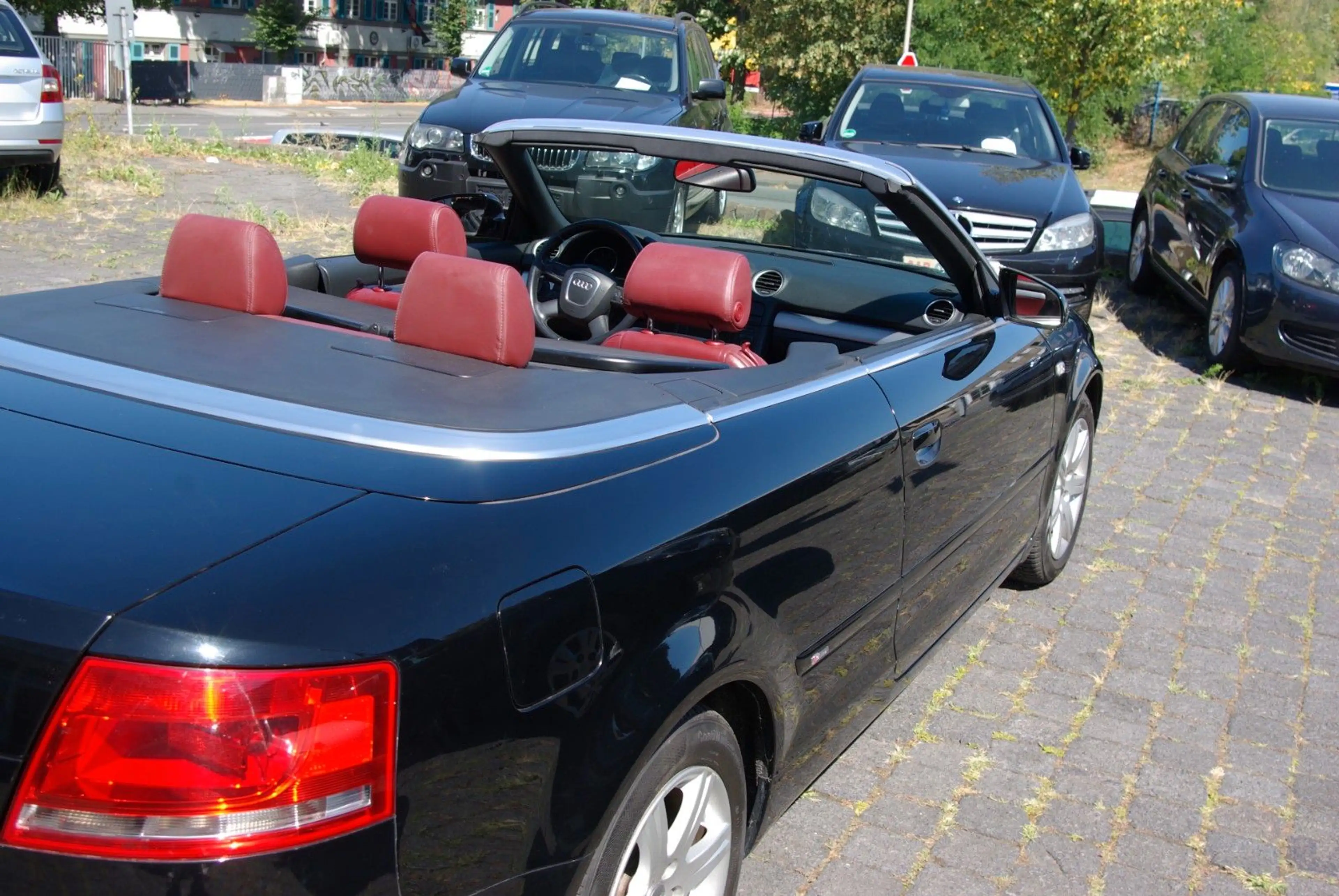 Audi A4 Cabriolet 2.0  Lederausstattung — photo 6