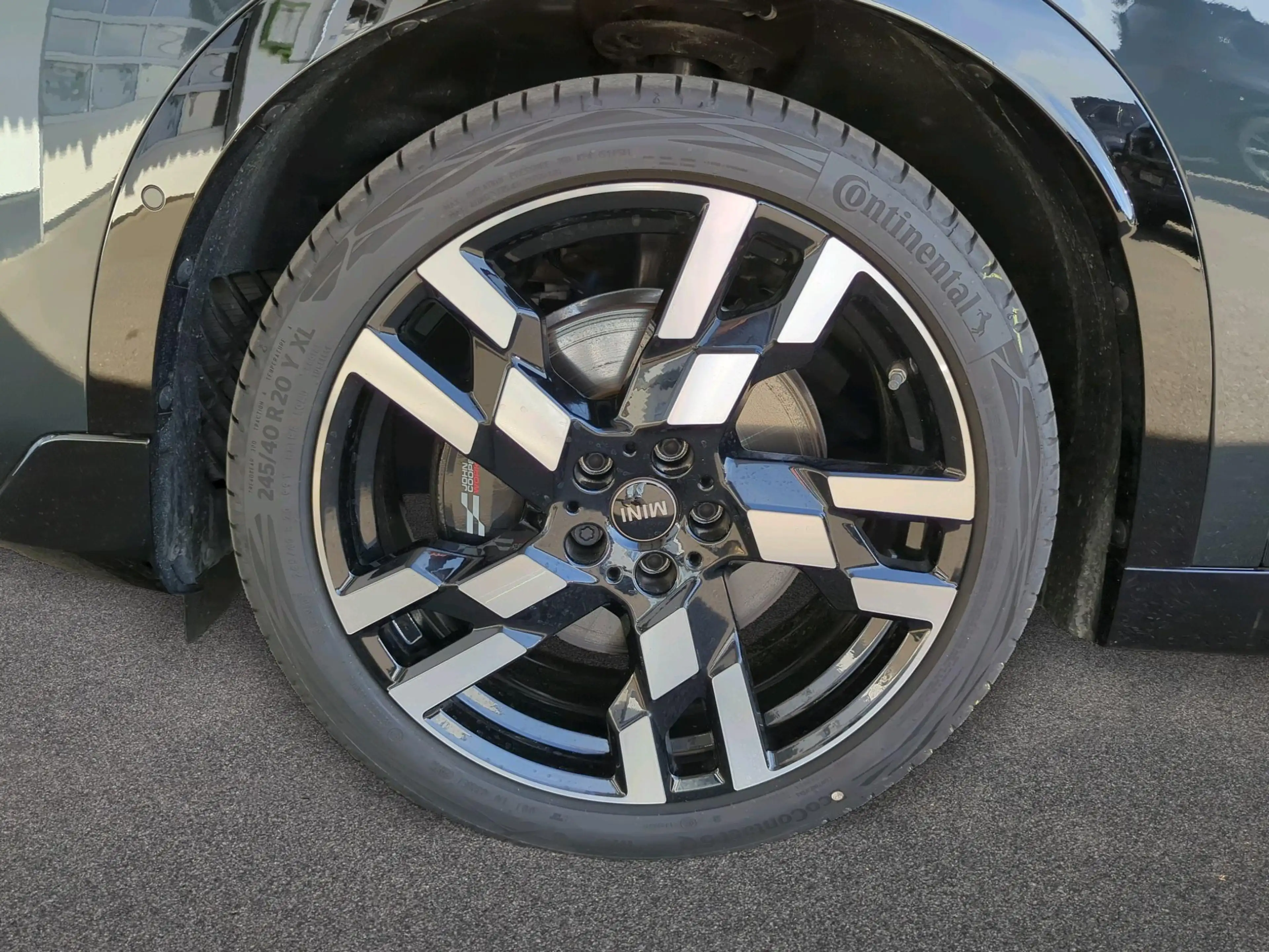 MINI Countryman S All4 John Cooper Works Trim — photo 10