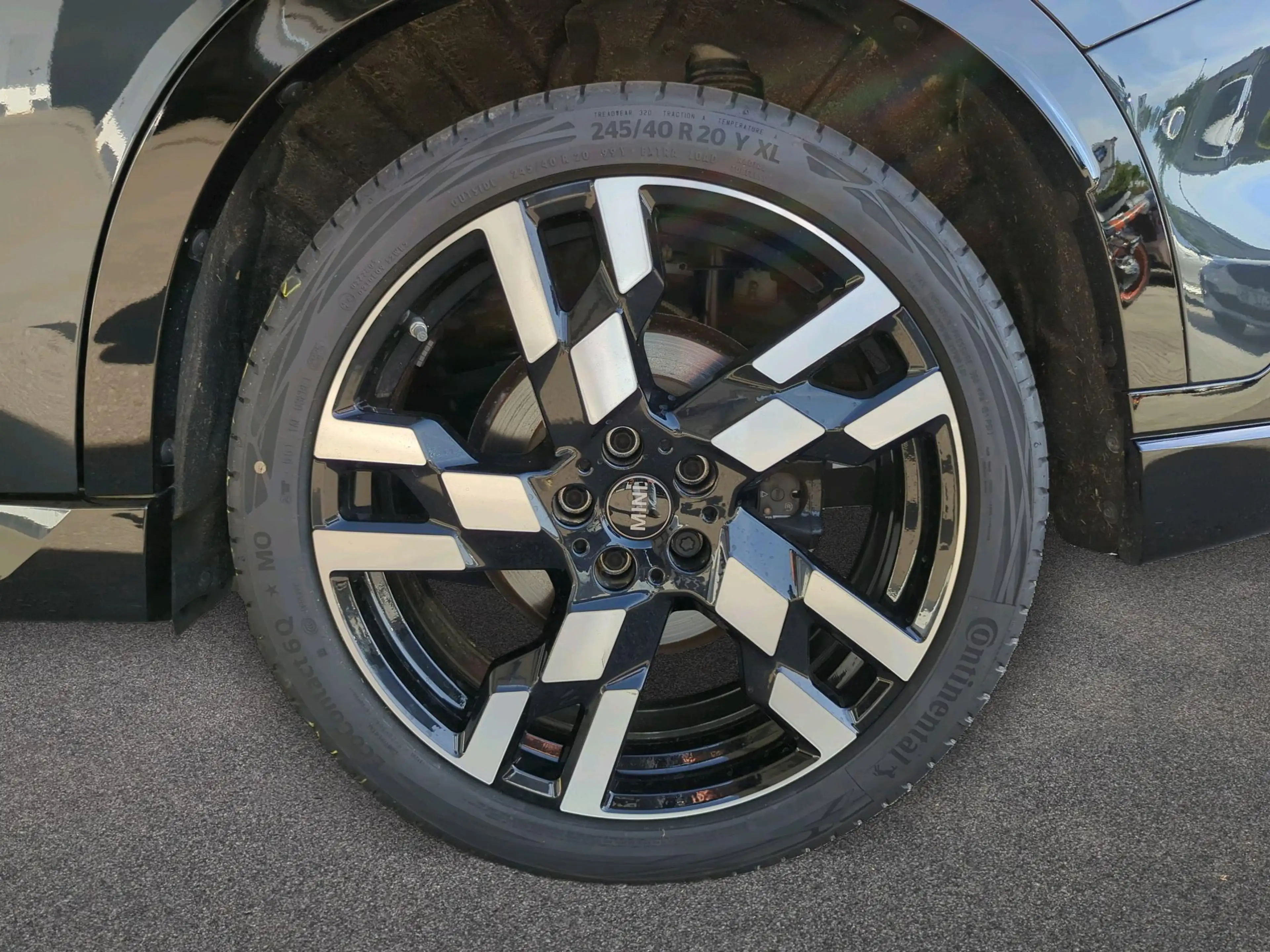 MINI Countryman S All4 John Cooper Works Trim — photo 8