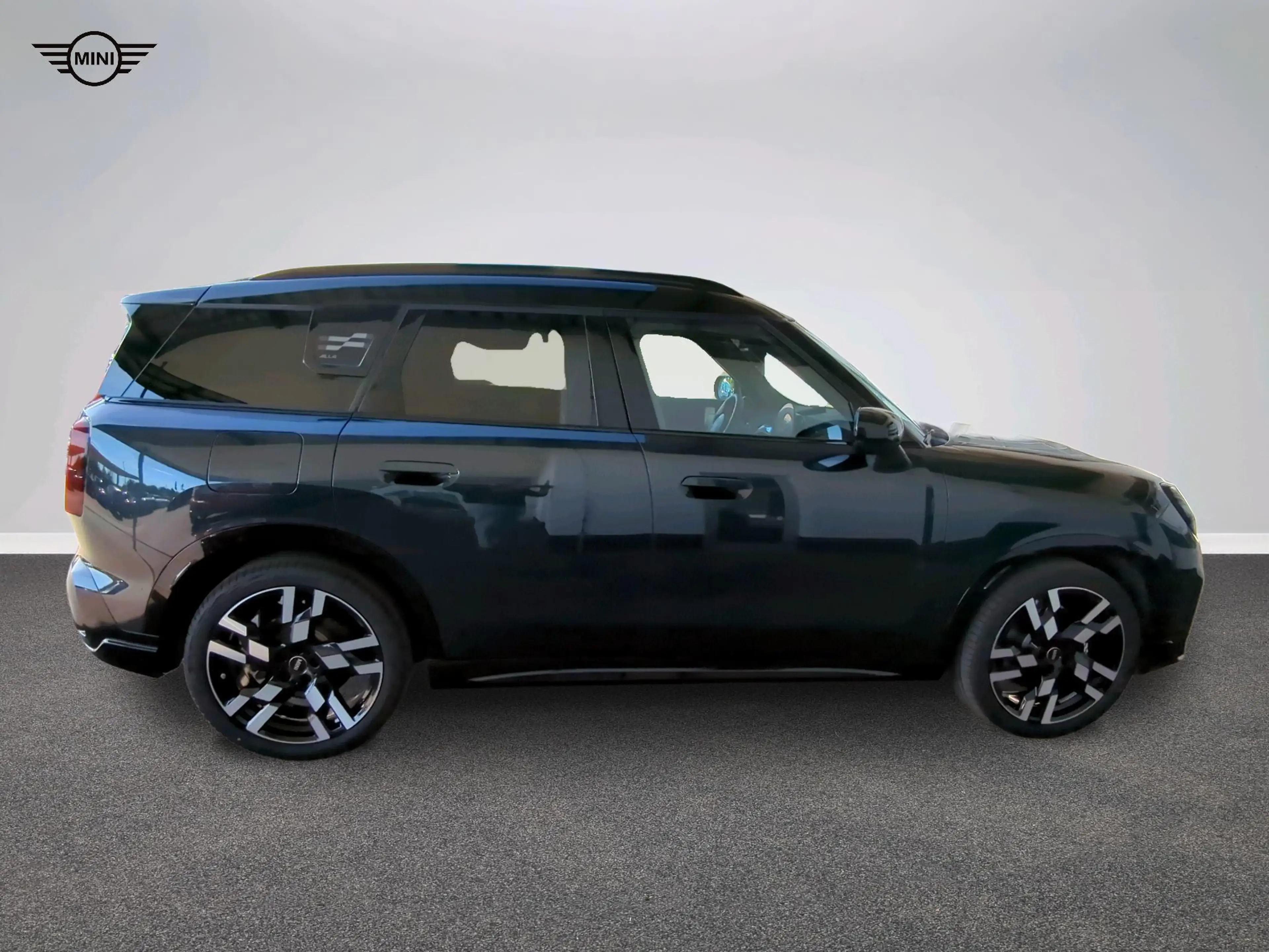 MINI Countryman S All4 John Cooper Works Trim — photo 3