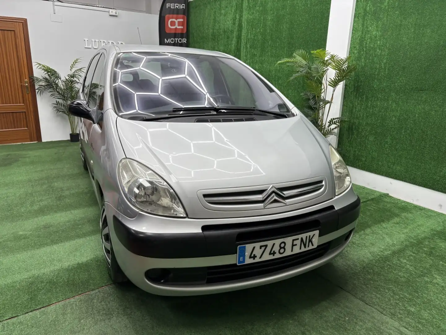 Citroen Xsara Picasso 1.6i SX Top 110 Argent - 1