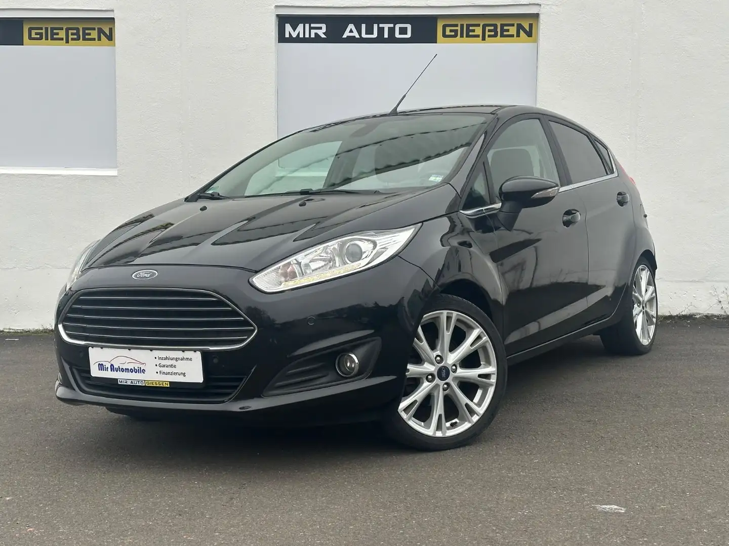 Ford Fiesta 1,5 TDCI "Titanium" PDC Klima 5Trg. Schwarz - 1