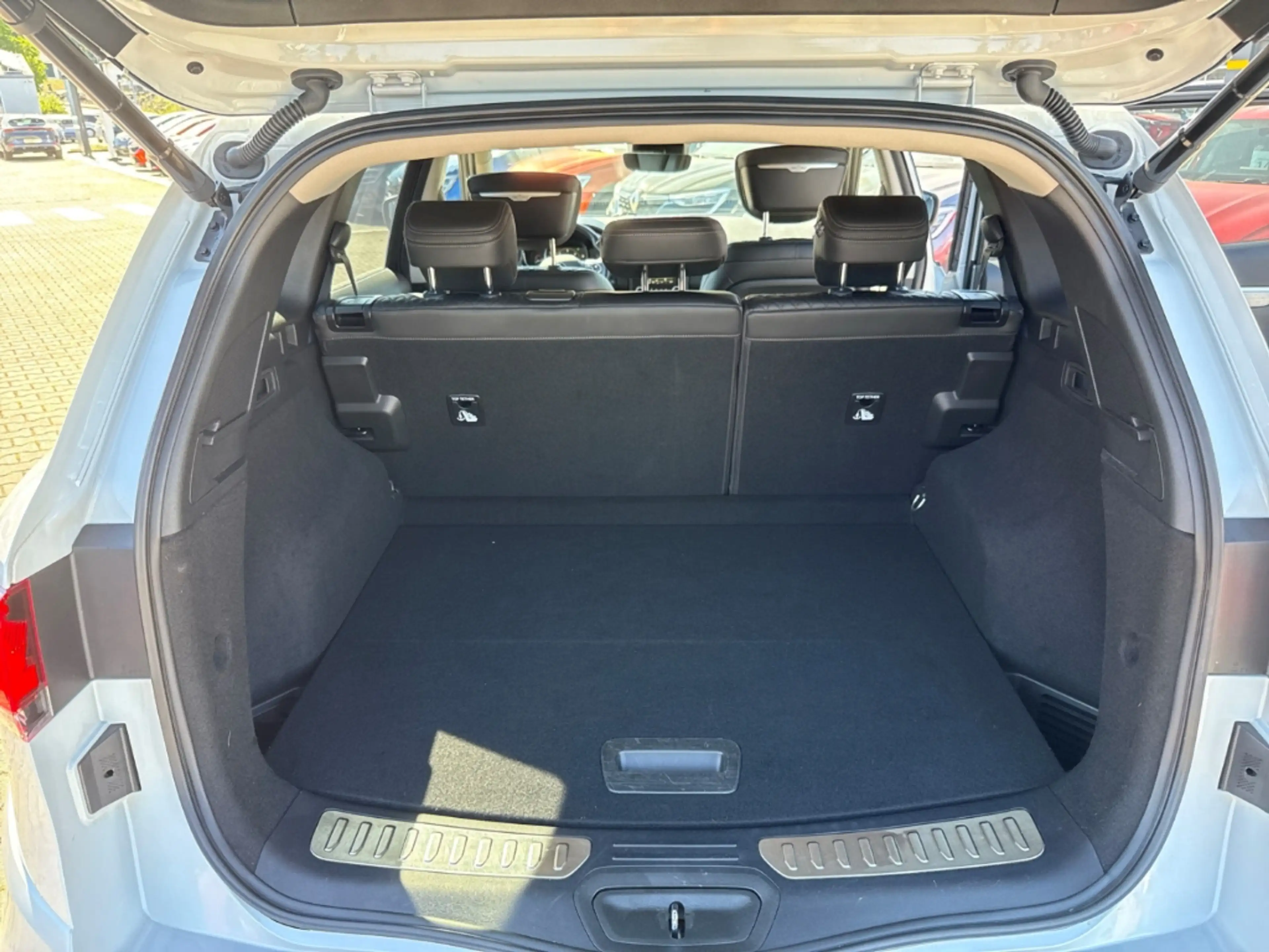 Renault Koleos INITIALE PARIS 2.0 dCI 4x4 Initiale Paris SHZ+LED+ — photo 12