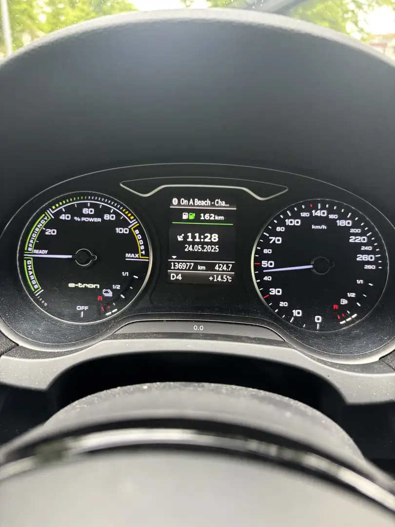 Audi A3 1.4 Attract. e-tron Top staat nieuwe apk Lilla - 2