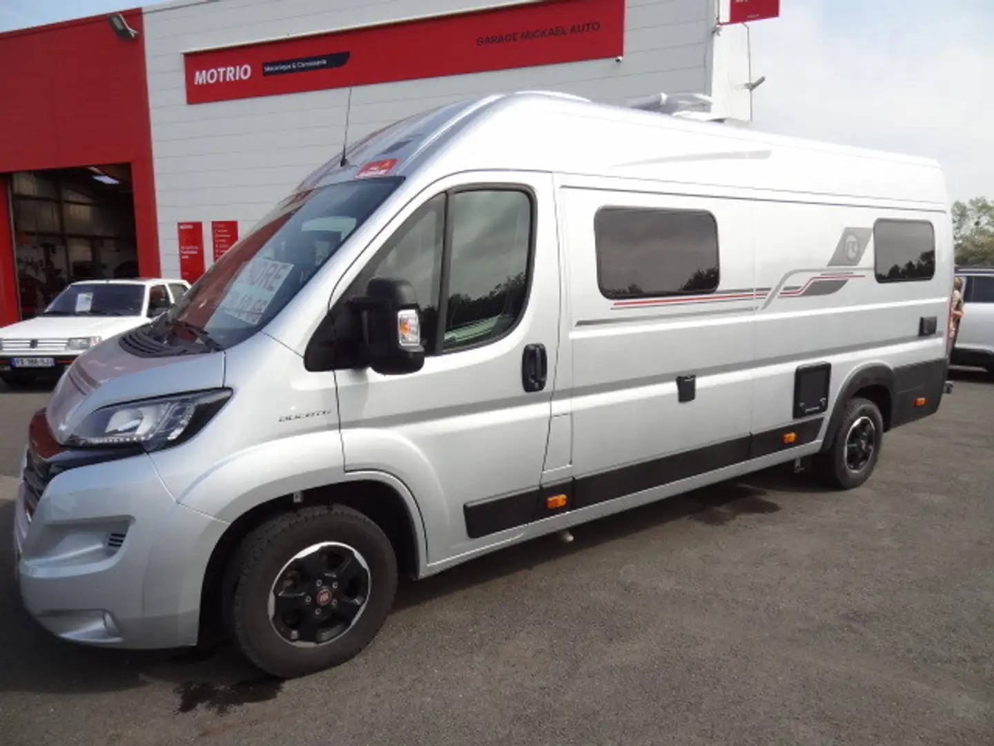 Fiat Ducato 3.0 CH1 2.3 MULTIJET 140CH PRO LOUNGE Gri - 2