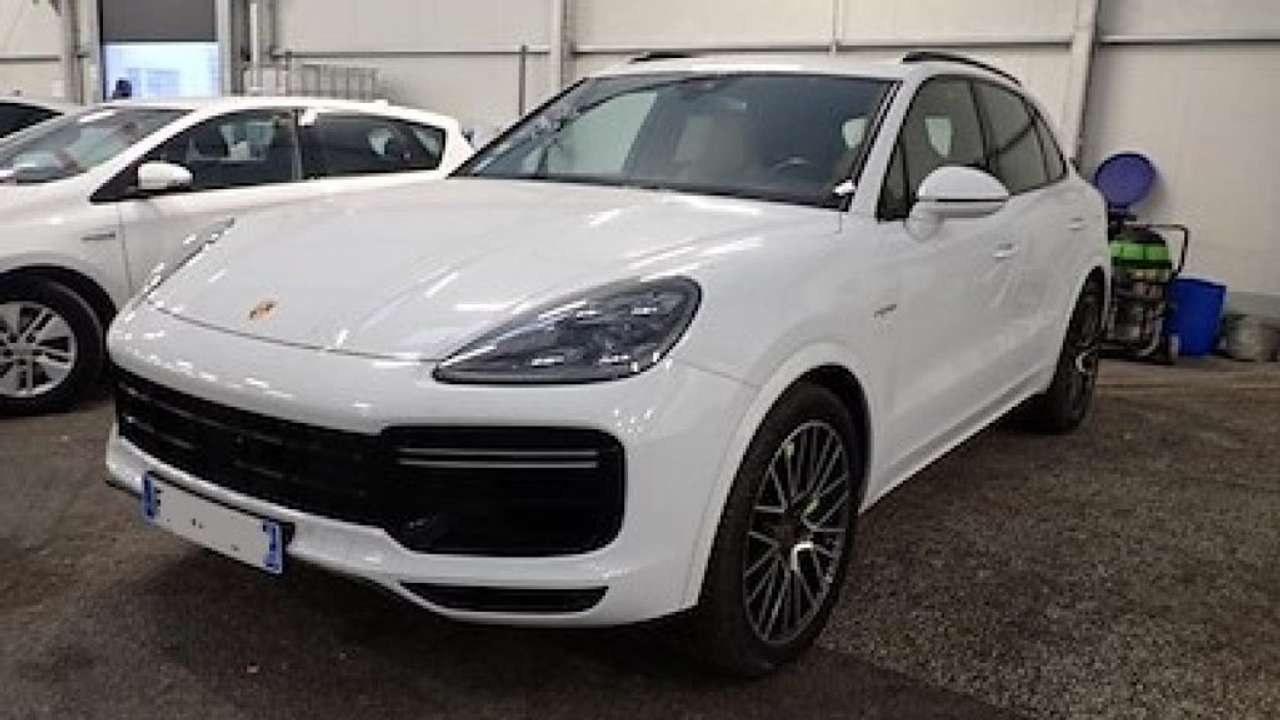 Porsche Cayenne 4.0 V8 Turbo S E-Hybrid  IN ARRIVO