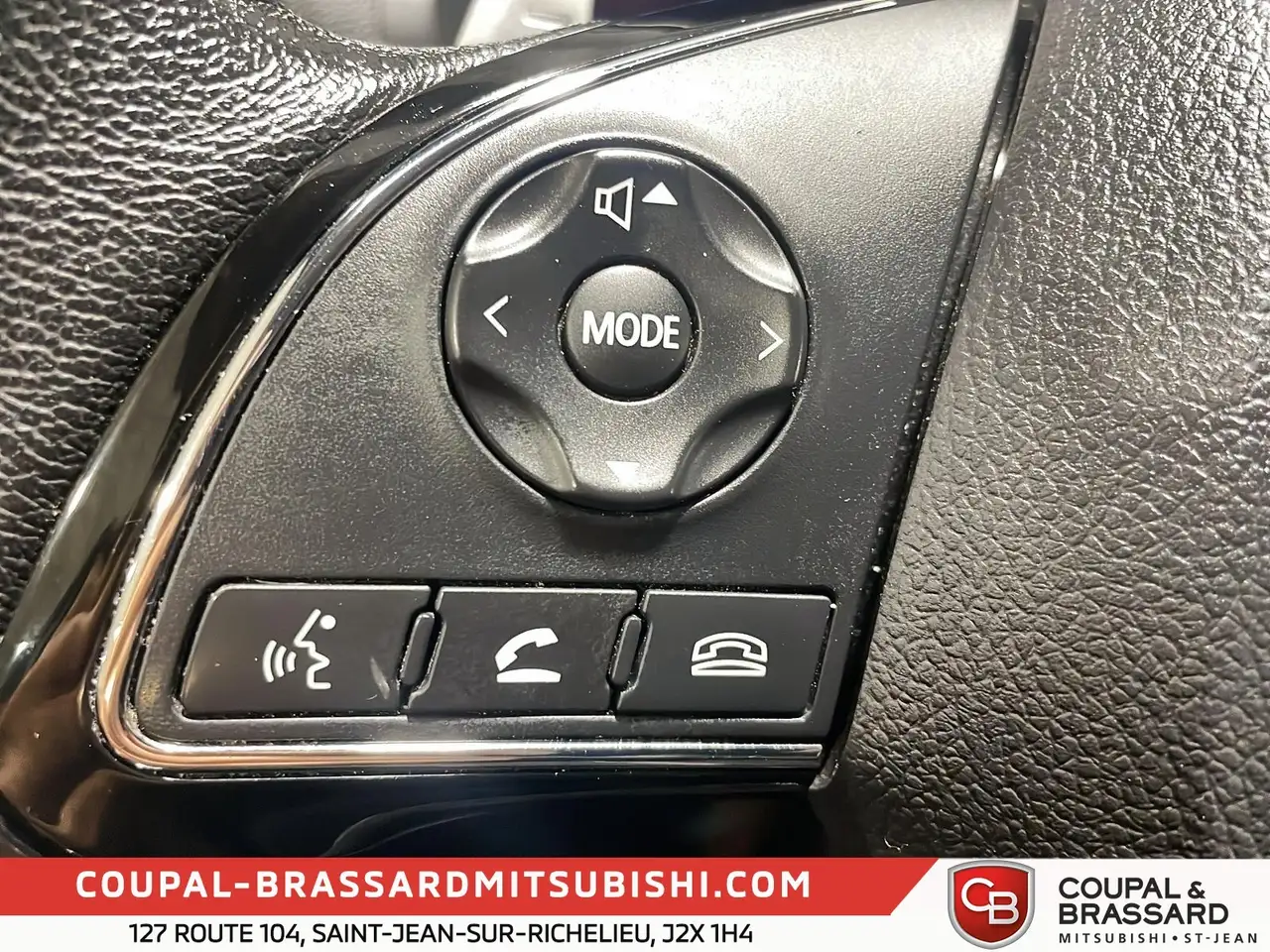 Mitsubishi Eclipse Cross снимка Mitsubishi Eclipse Cross