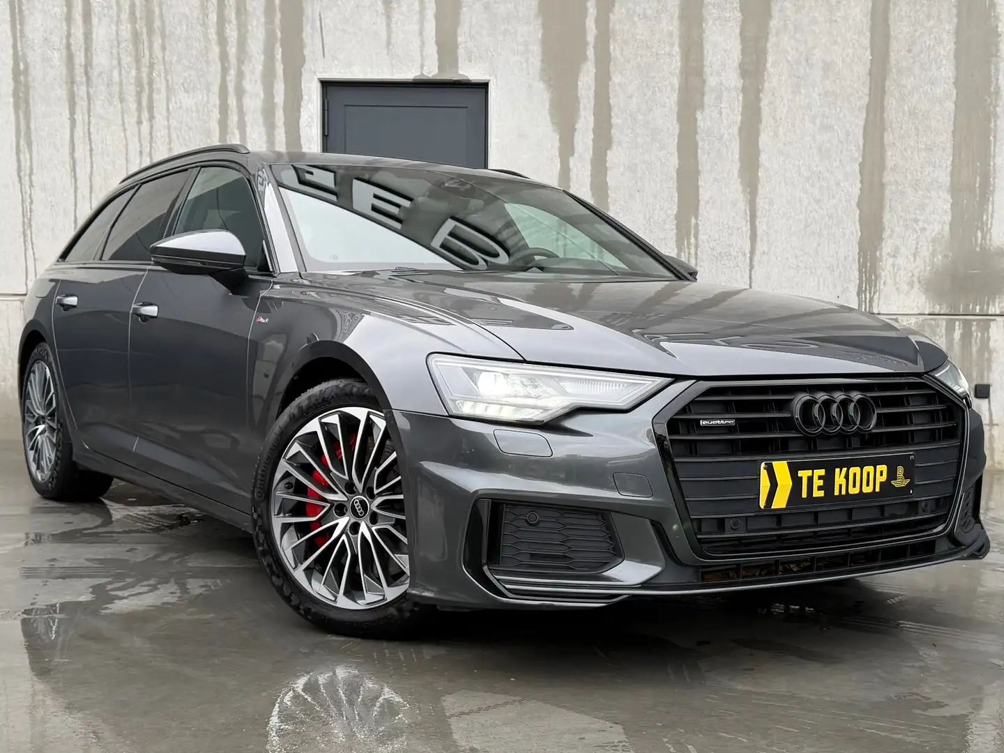 Audi A6 Avant TFSI e quattro * Head-UP*Black Pack+*S-LINE Grijs - 1