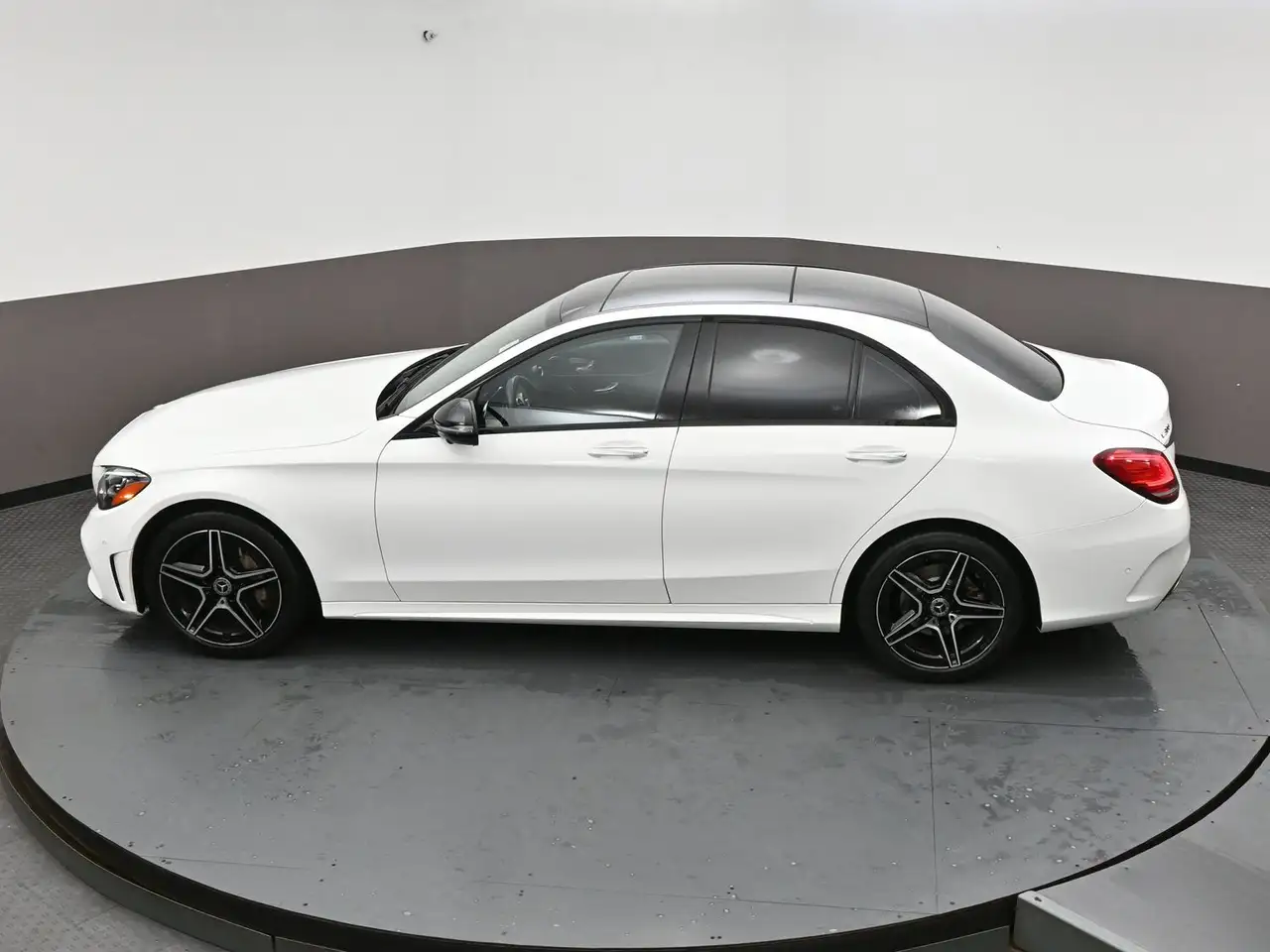 Mercedes-Benz C-Class photo Mercedes-Benz C-Class