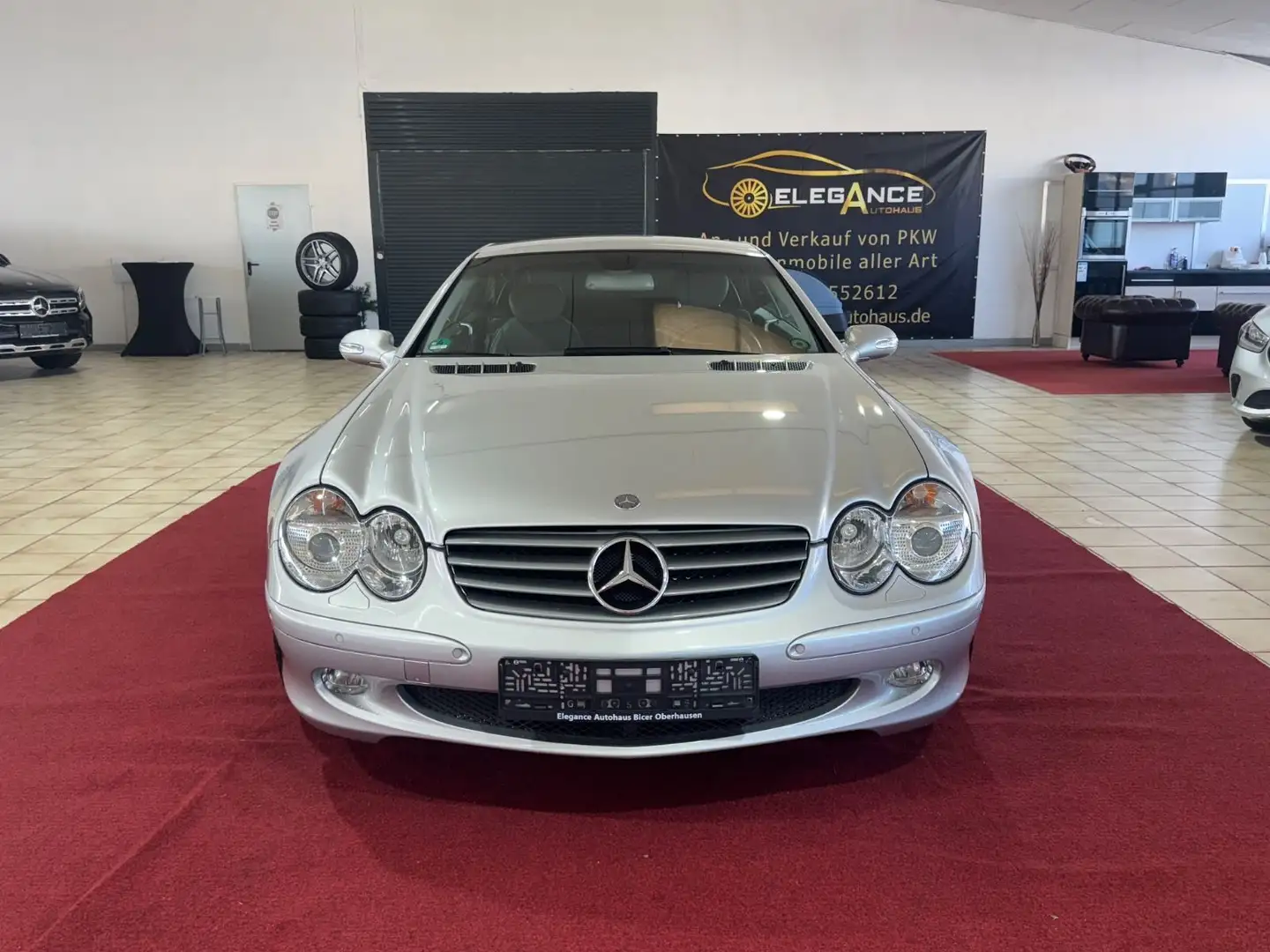 Mercedes-Benz SL 350 Stříbrná - 2
