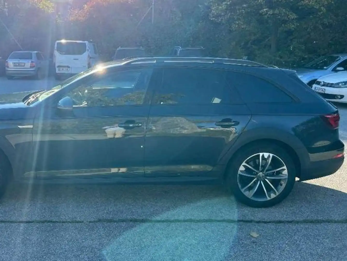 Audi A4 allroad A4 Allroad quattro 2,0 TDI quattro S-tronic Allroad Grau - 1