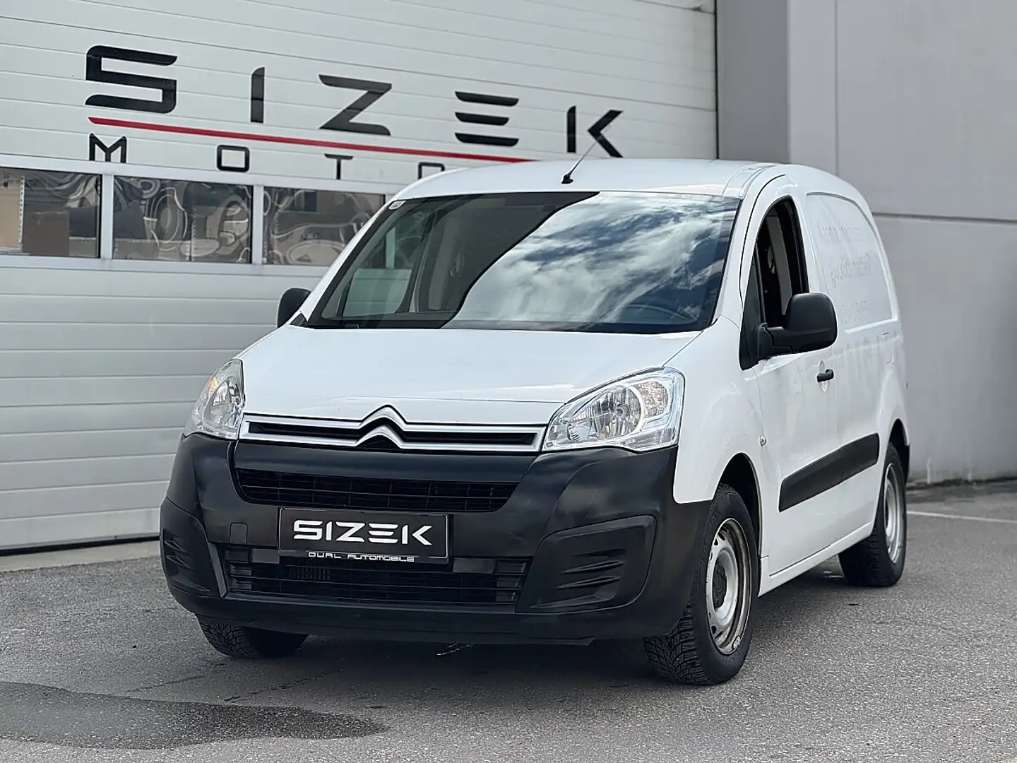 Citroen Berlingo KW Komfort Plus M BlueHDi 100 S&S norm... Weiß - 1
