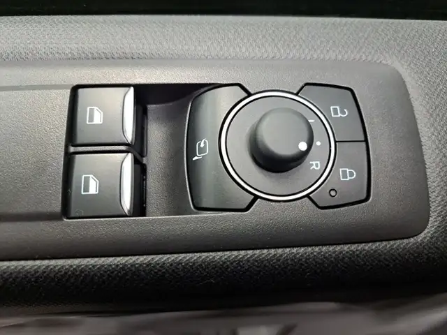 Ford Tourneo Custom view 11