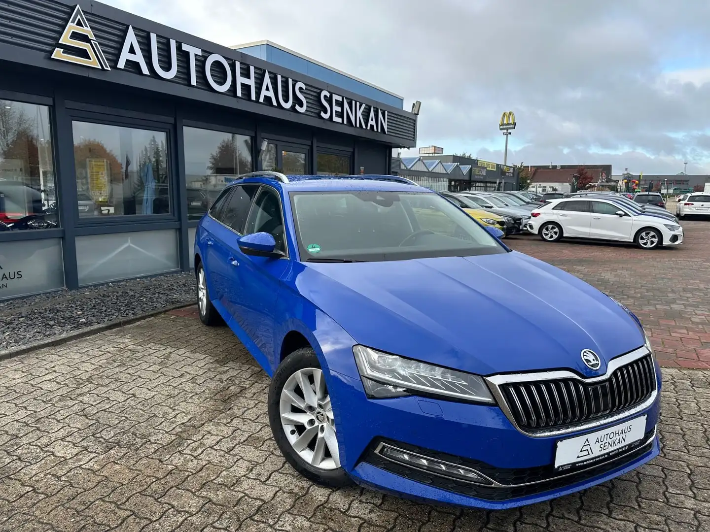 Skoda Superb 2.0 TDI DSG*MATRIX*AHK*VIRTUAL*ACC*NAVI* Bleu - 1