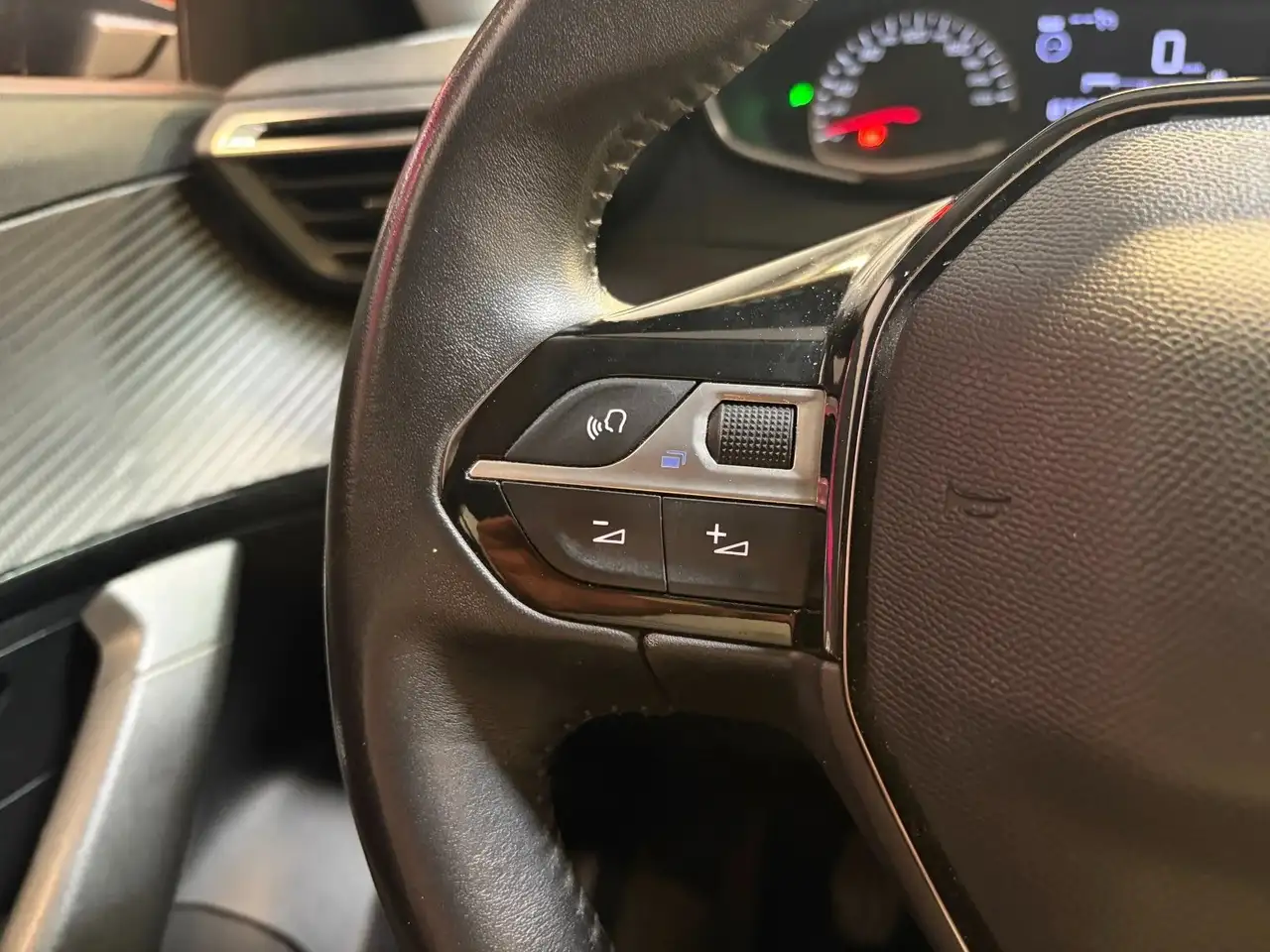 Peugeot 2008 2008 — photo 17