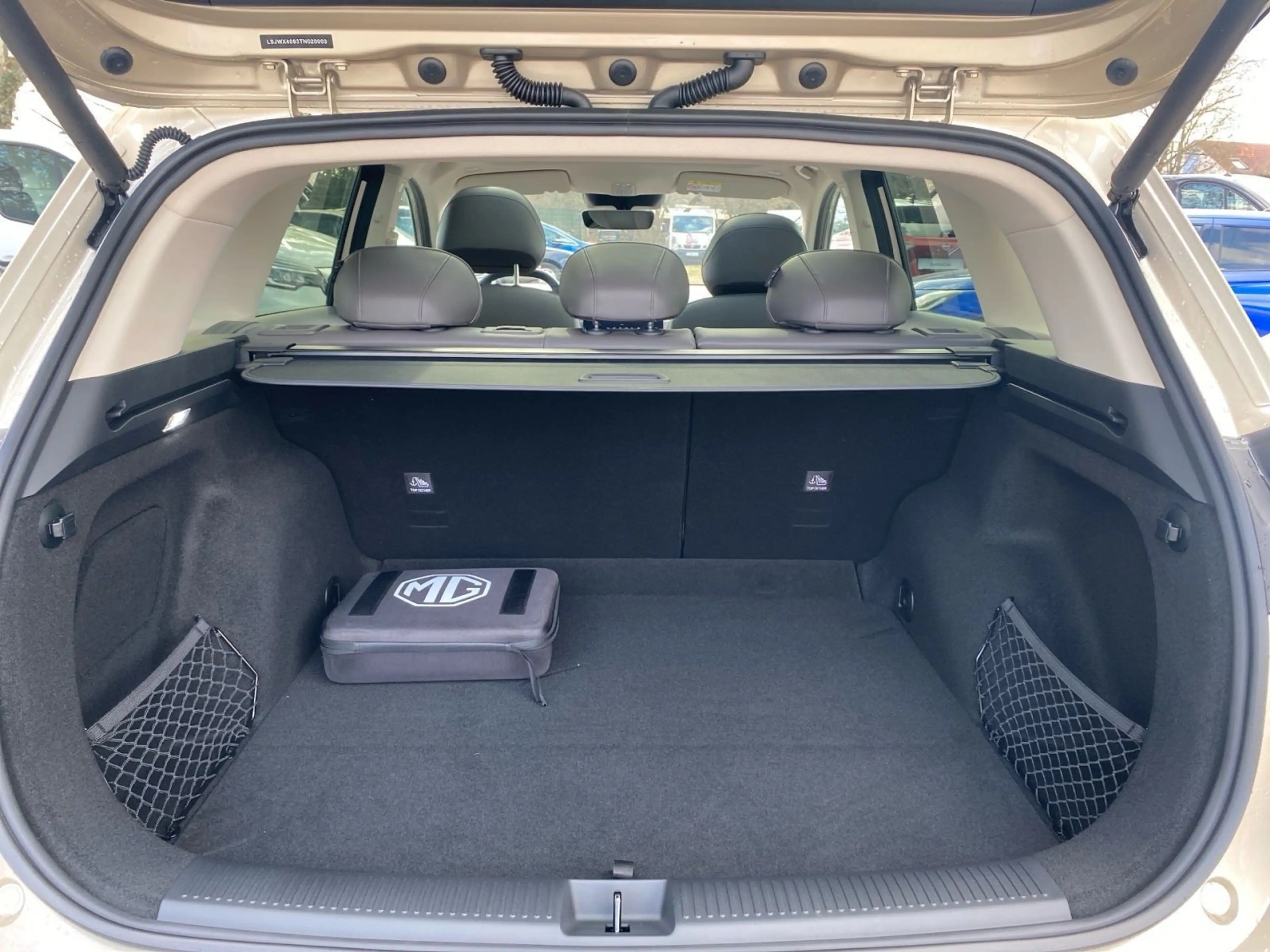 MG MGS6 EV Luxury RWD*HUD*360*PANO*Sitzklima*Ambi* — photo 10