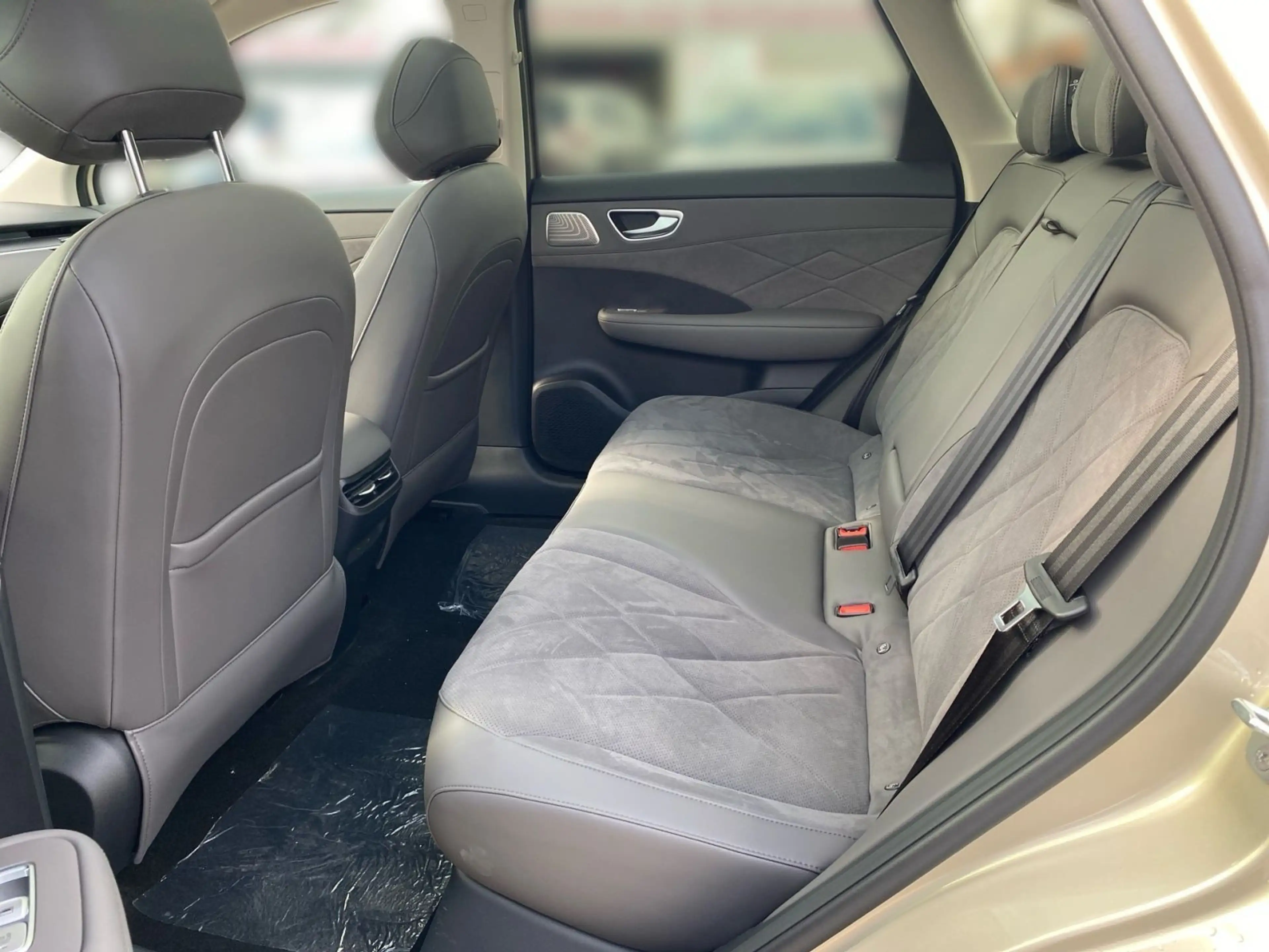 MG MGS6 EV Luxury RWD*HUD*360*PANO*Sitzklima*Ambi* — photo 9