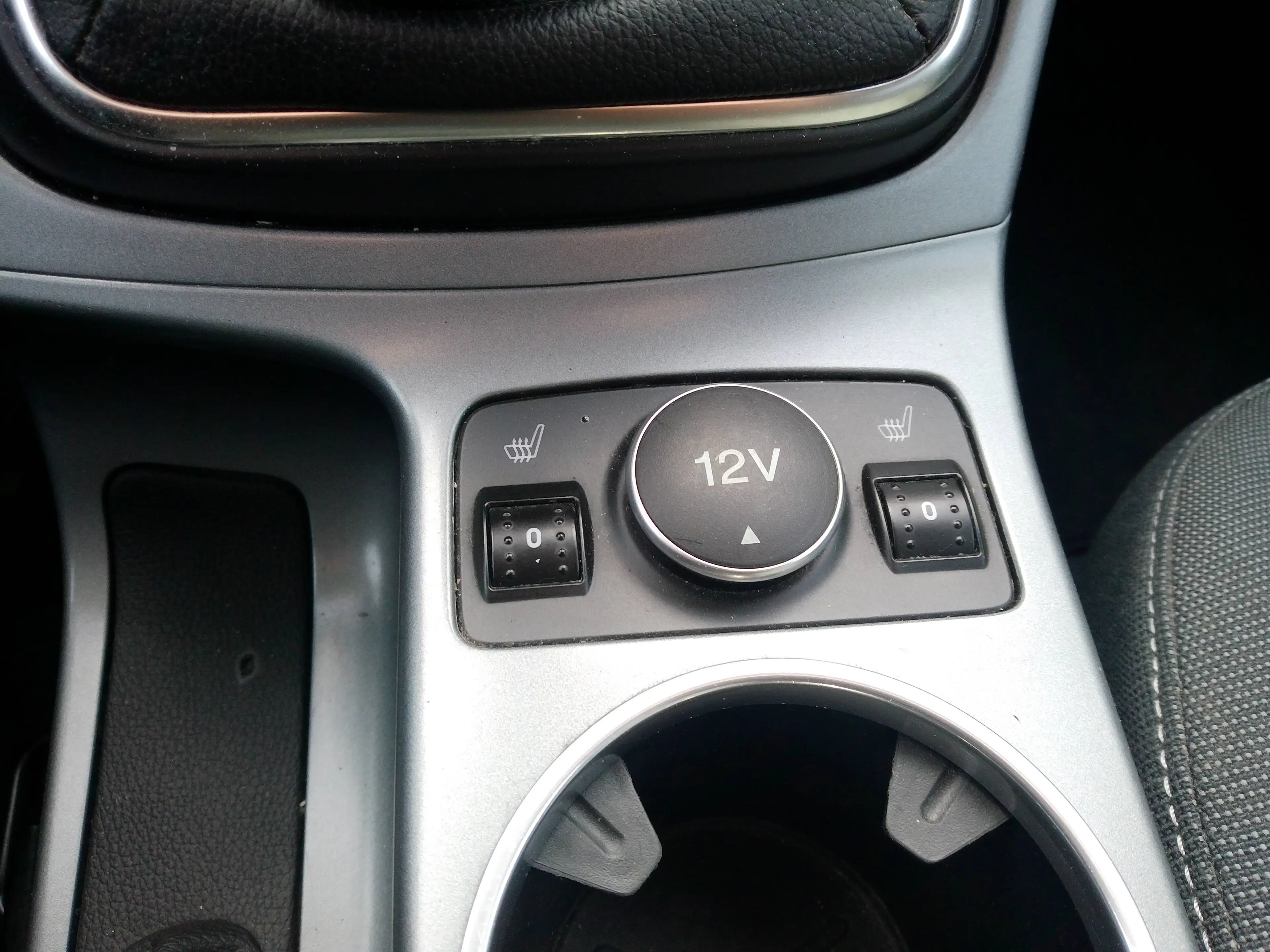 Ford C-Max Pickerl neu !!! schöner Zustand — photo 12