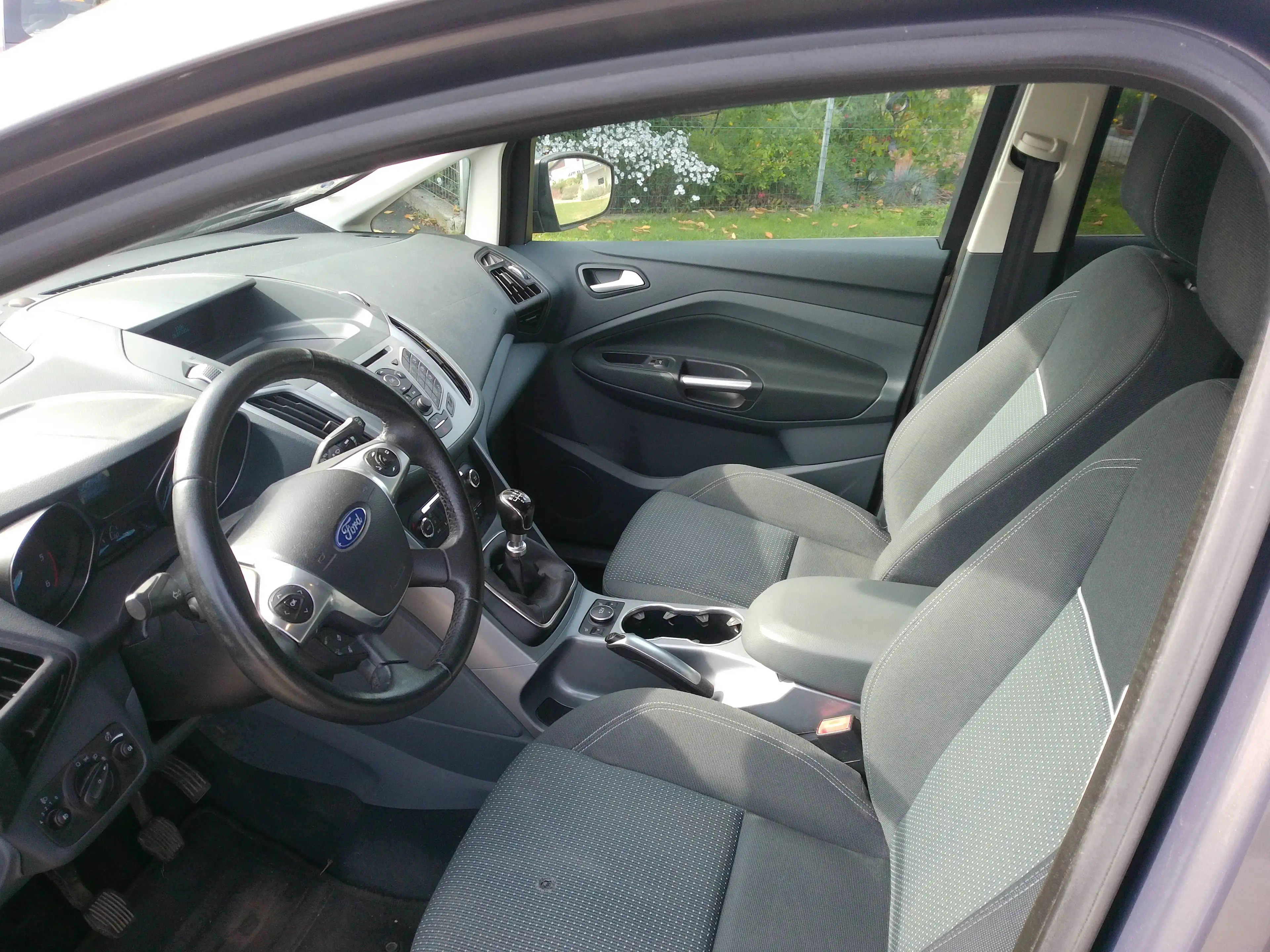 Ford C-Max Pickerl neu !!! schöner Zustand — photo 9