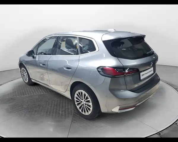 BMW 2 Series view 8
