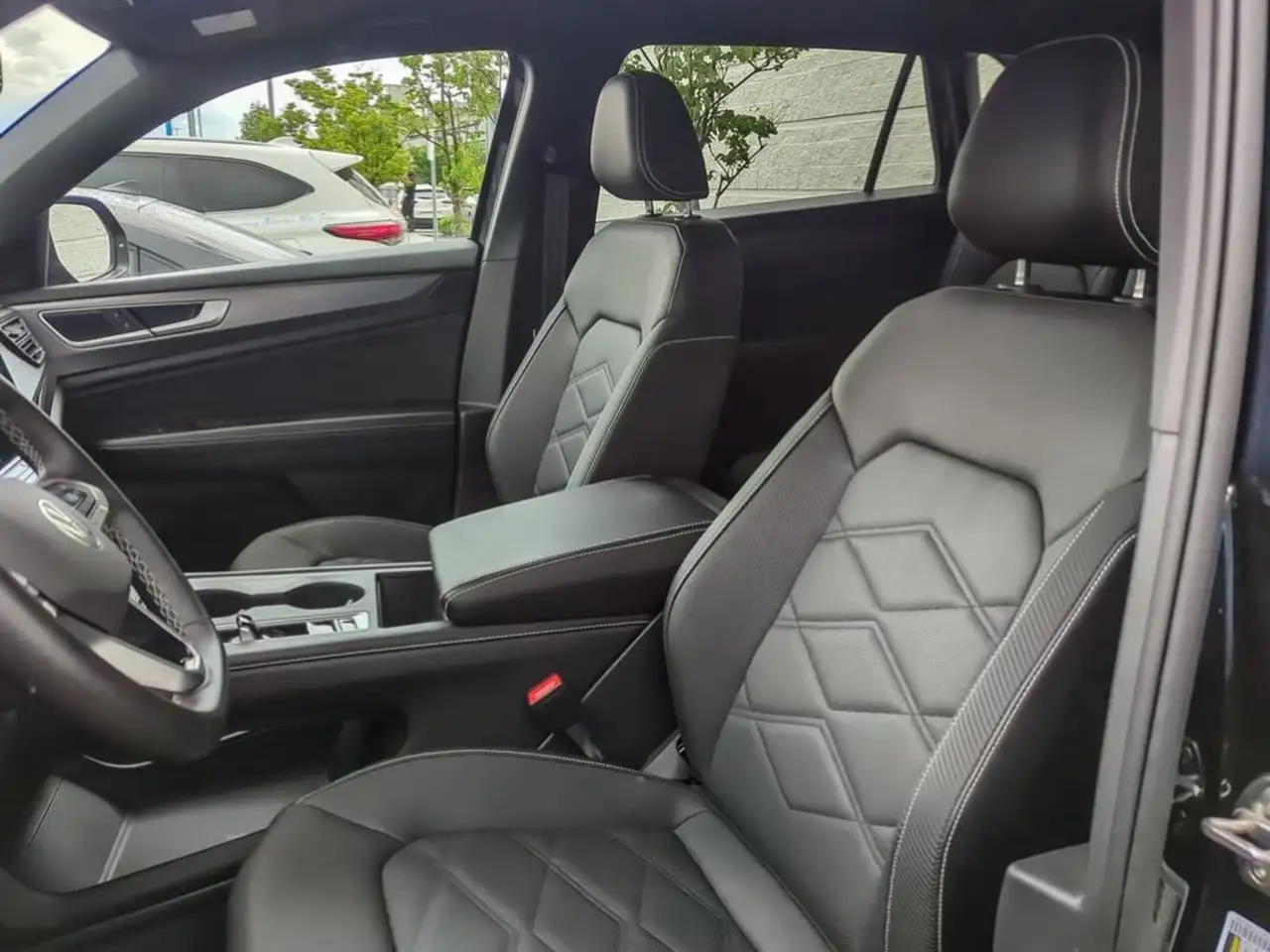 Volkswagen Atlas снимка Volkswagen Atlas