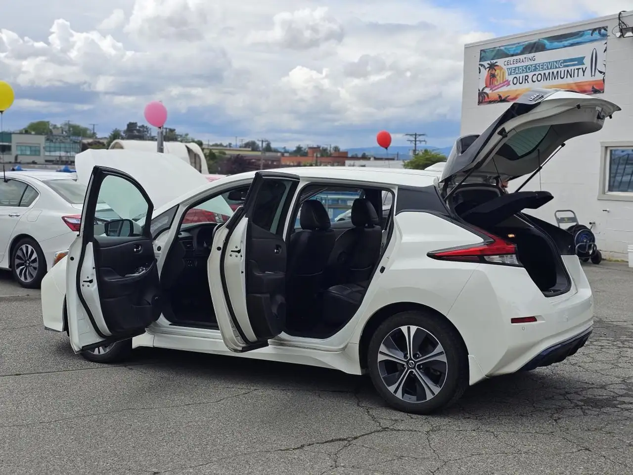 Nissan Leaf снимка Nissan Leaf