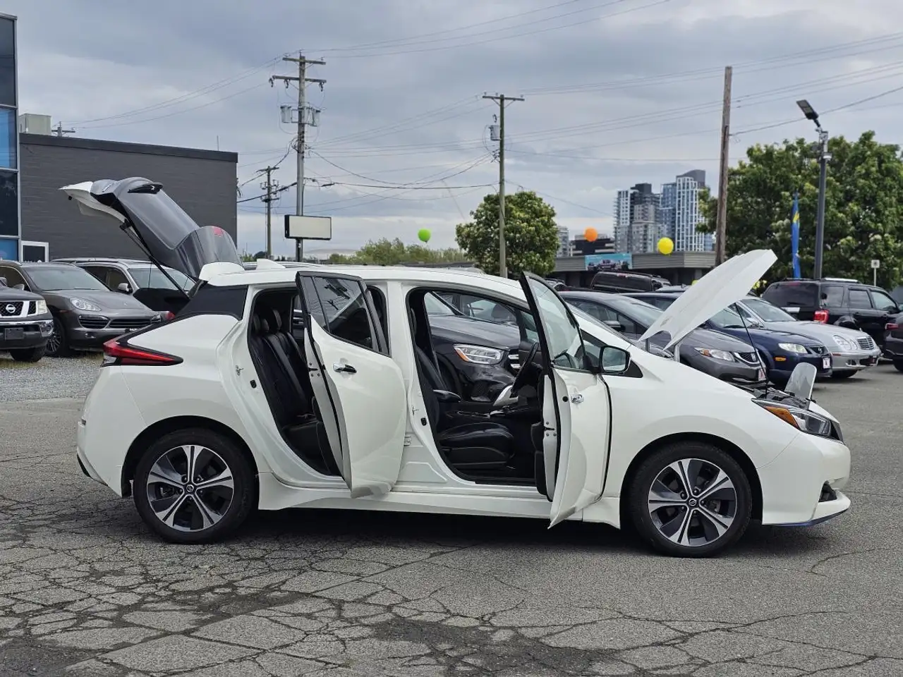 Nissan Leaf снимка Nissan Leaf