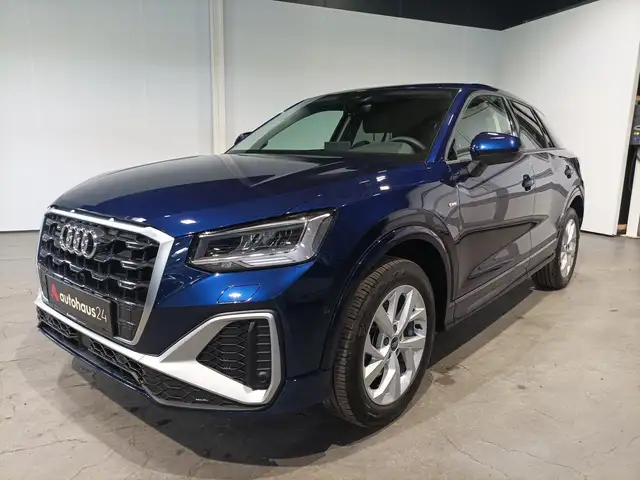 Audi Q2 view 3