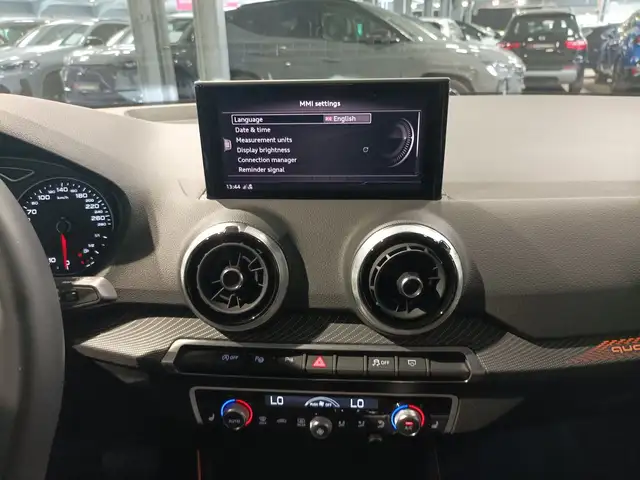 Audi Q2 view 12