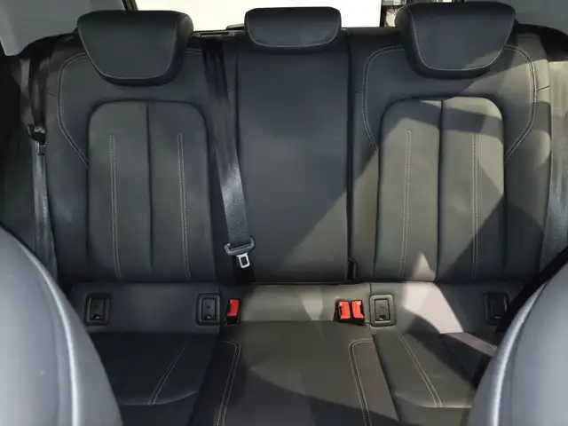 Audi Q2 view 15