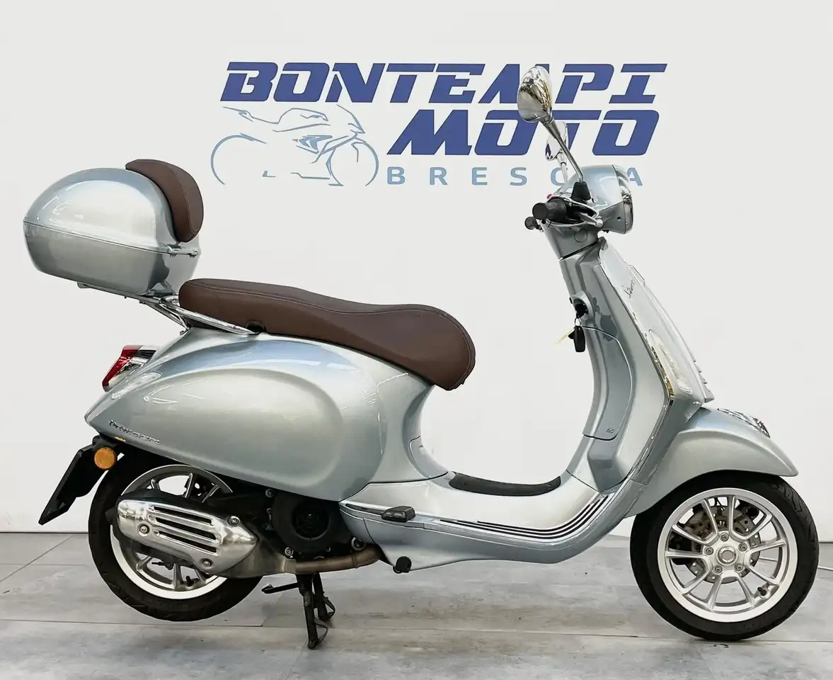 Vespa Primavera