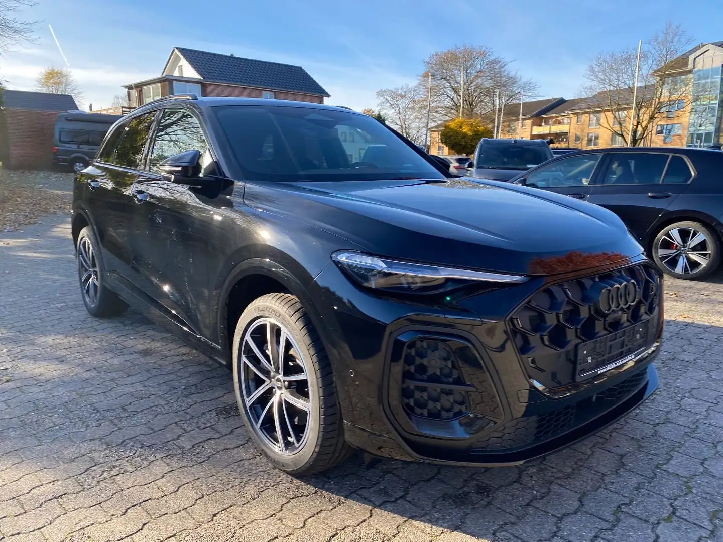 Audi Q5 TDI qu 150 kW S line Panorama AHK Standheizun Noir - 1