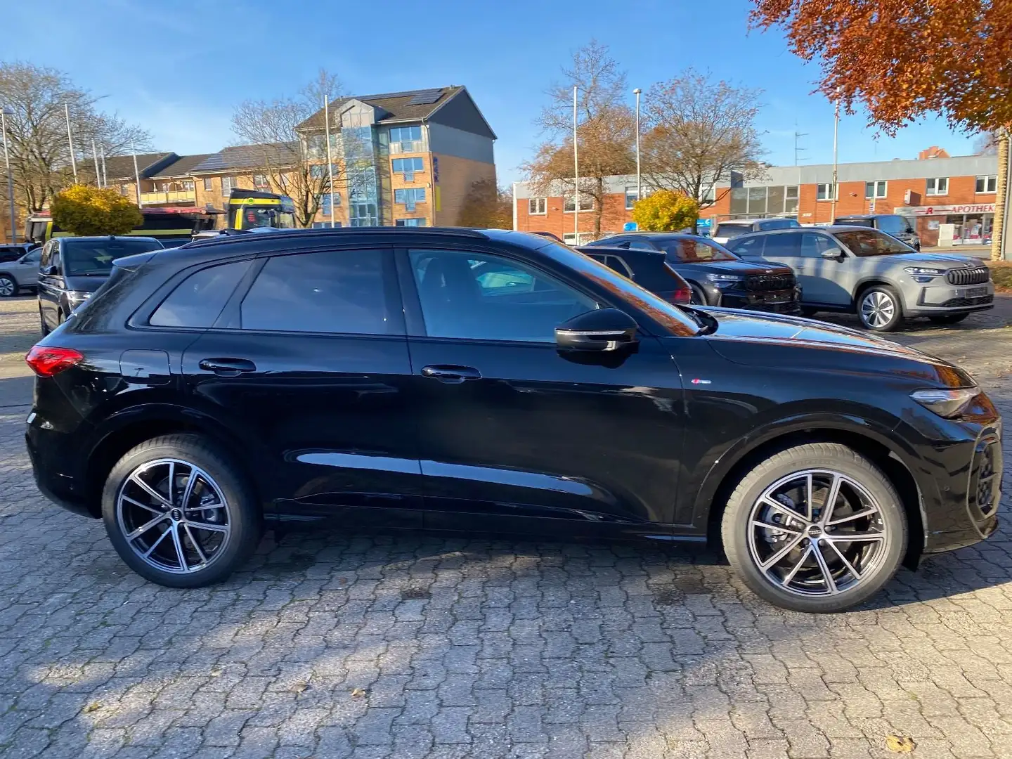 Audi Q5 TDI qu 150 kW S line Panorama AHK Standheizun Noir - 2