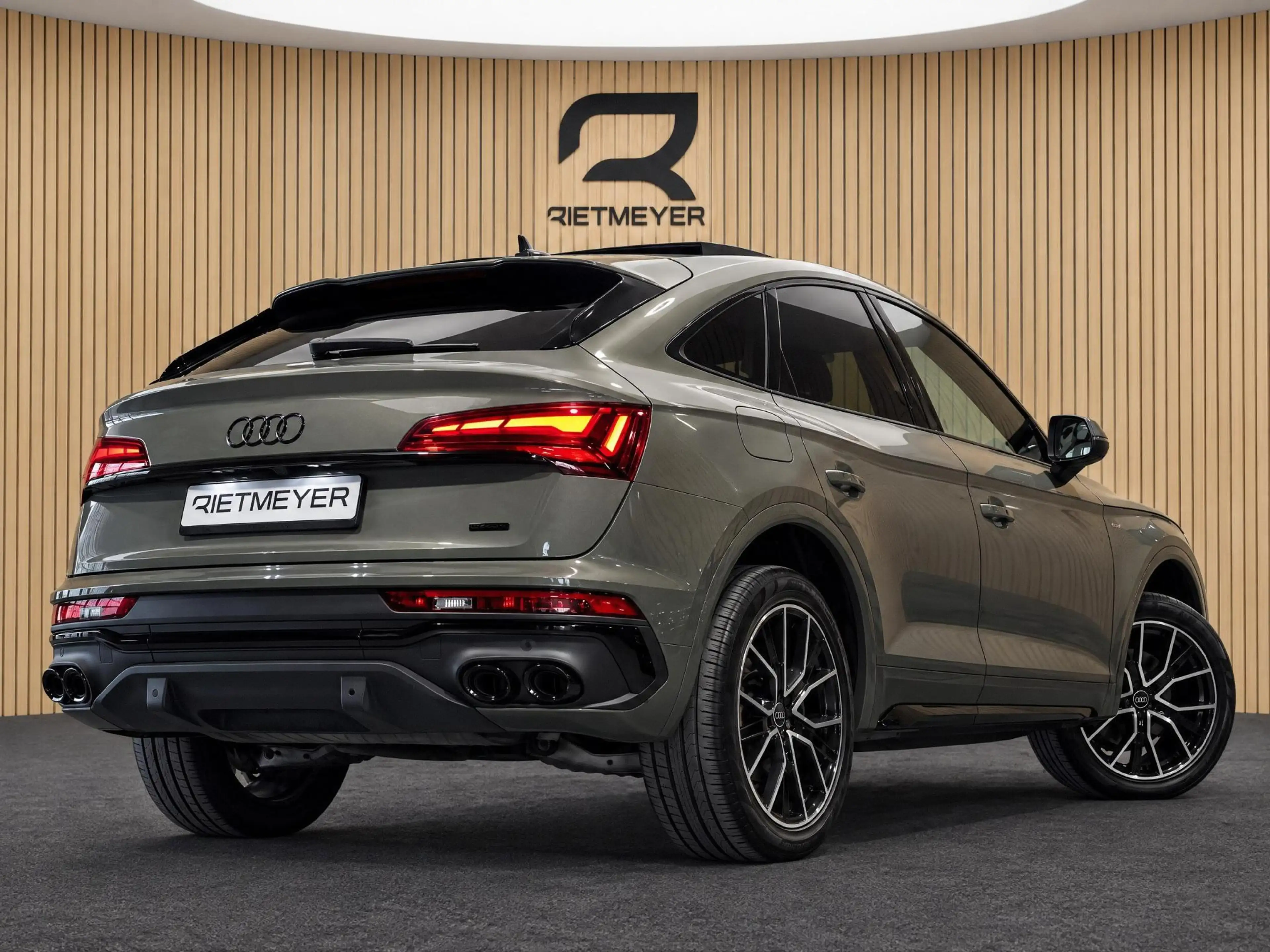 Audi Q5 Sportback 55 TFSI e S edition Competition |Pano |R — photo 11