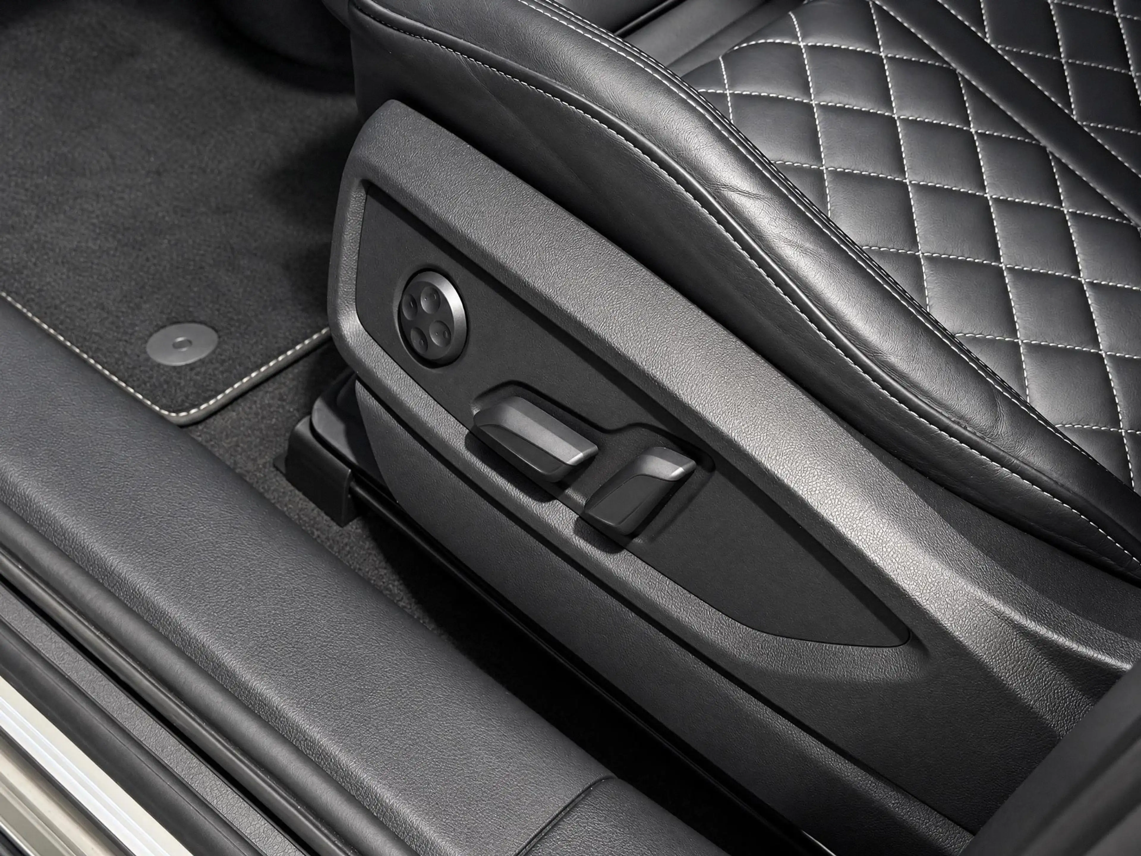 Audi Q5 Sportback 55 TFSI e S edition Competition |Pano |R — photo 9