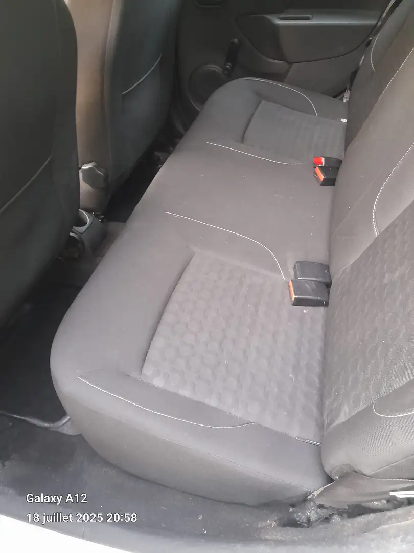 Dacia Sandero Sandero 0.9 TCe clim gps nv courroie ctok Grijs - 2