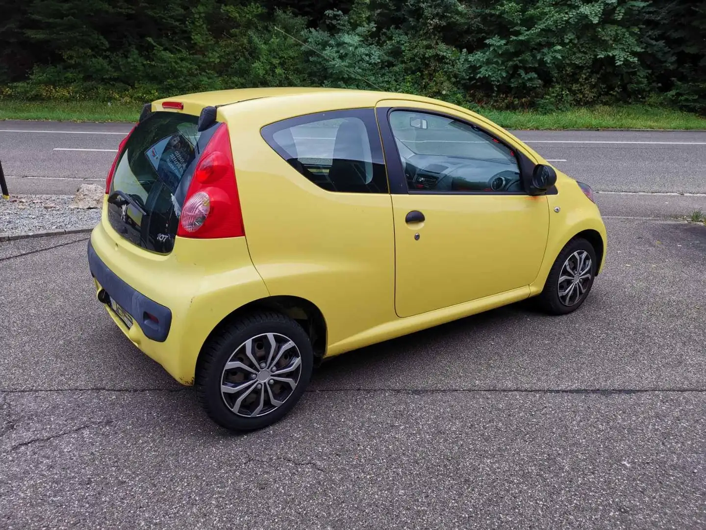 Peugeot 107 Petit Filou CD Preis inkl Neu Tüv - 2