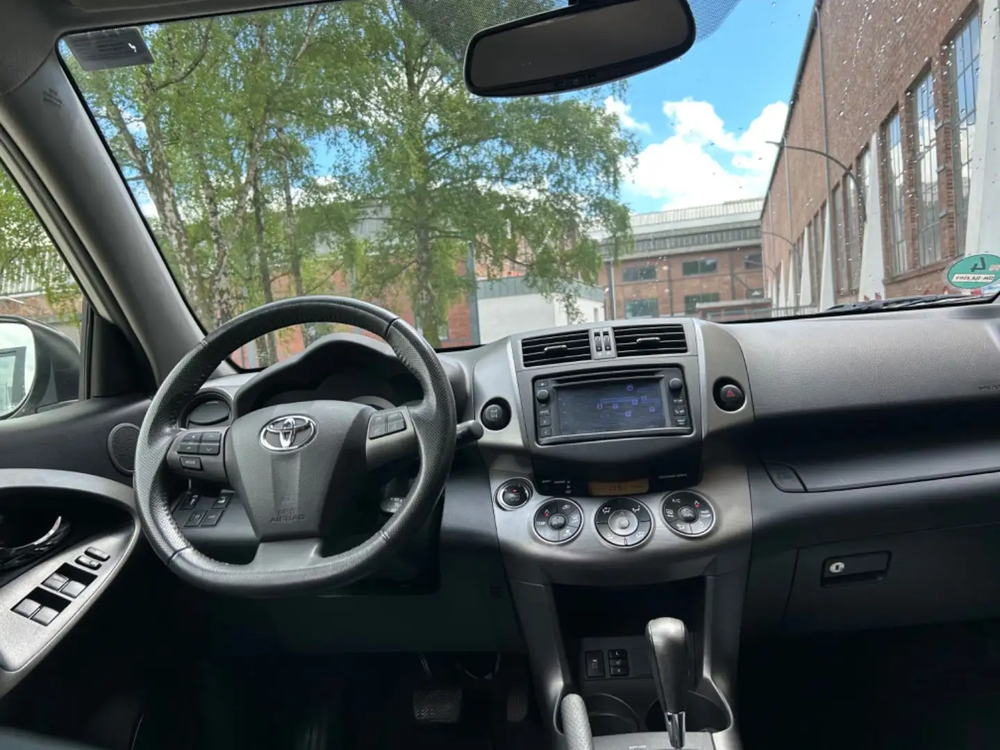 Toyota RAV 4 4 Travel**ERSTHAND**60549 KM **AUTOMATIK** Blanc - 2