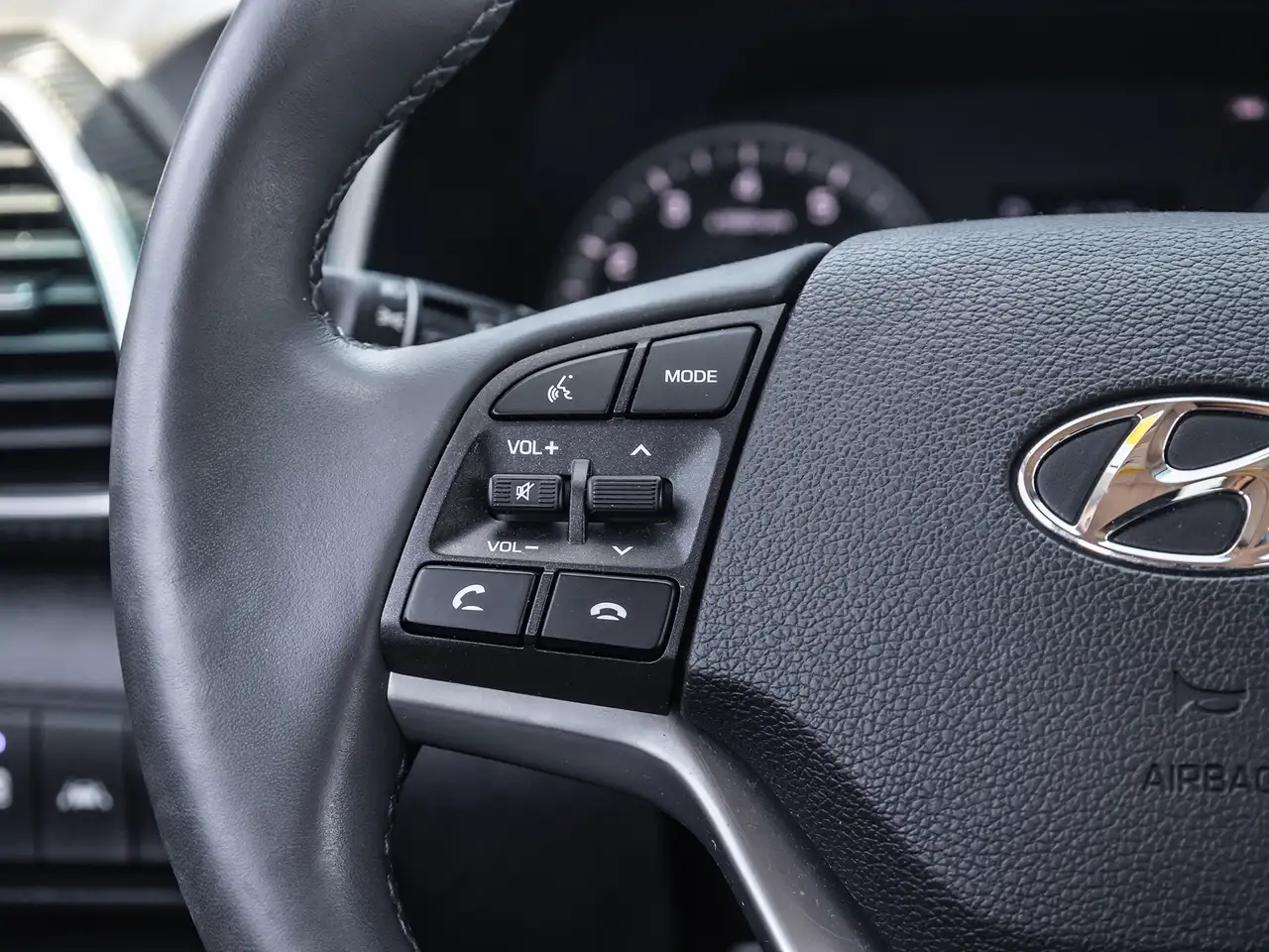 Hyundai TUCSON снимка Hyundai TUCSON