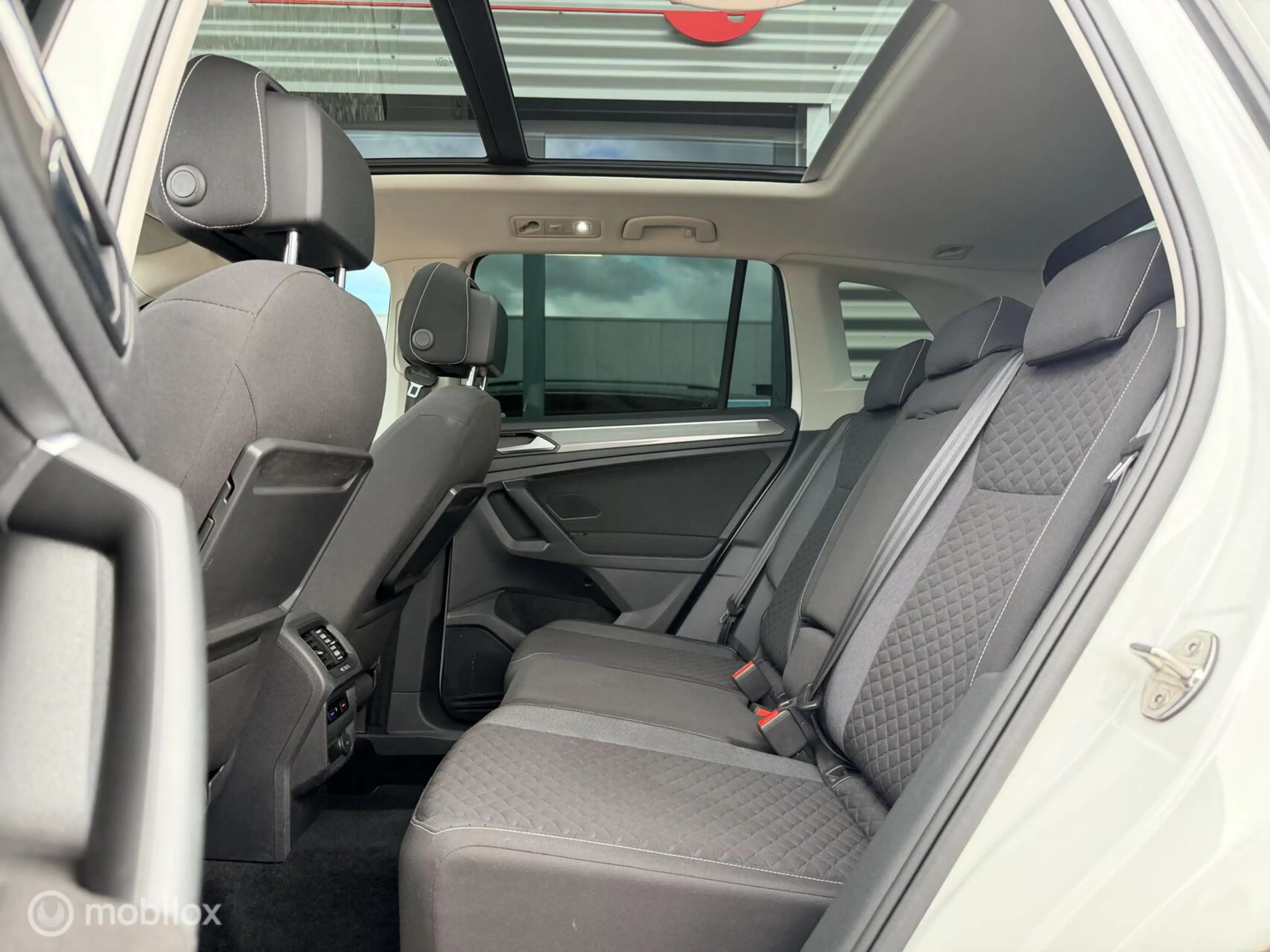Volkswagen Tiguan 1.5 TSI ACT Business R-Line 2e Eig BOMVOL — photo 21