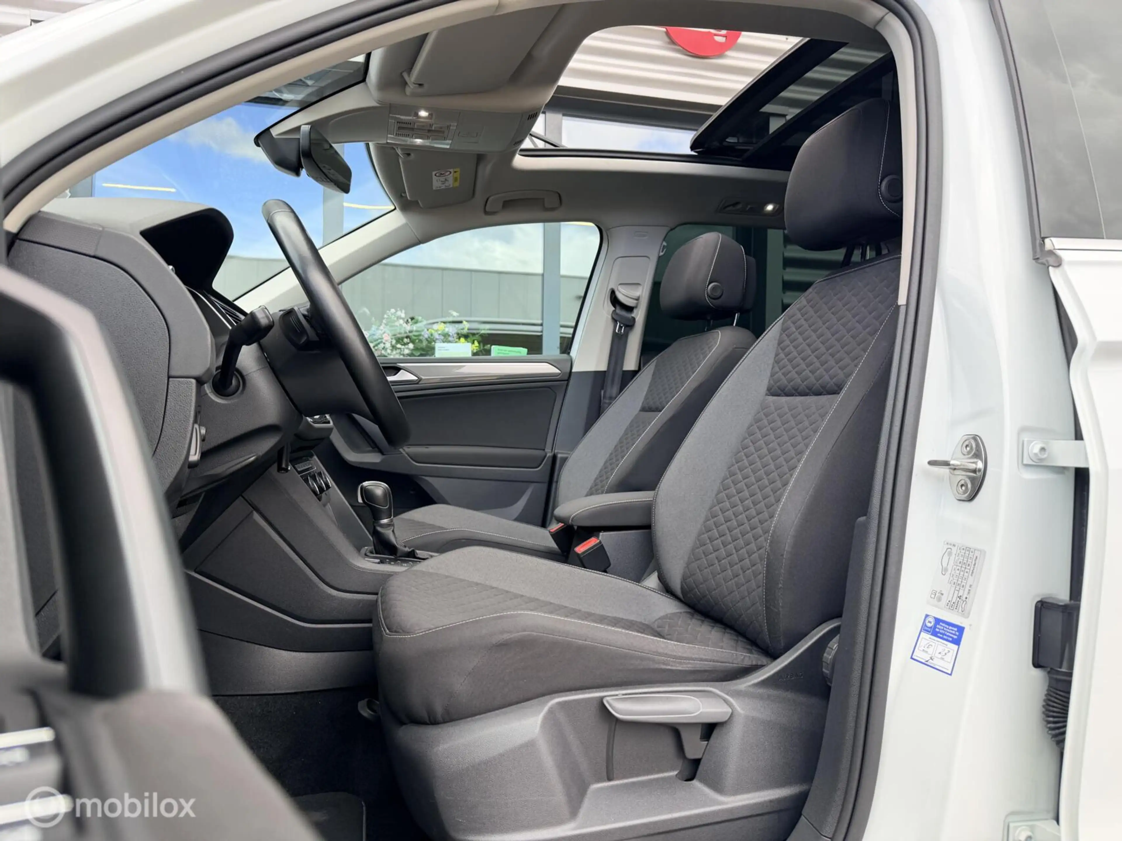Volkswagen Tiguan 1.5 TSI ACT Business R-Line 2e Eig BOMVOL — photo 15
