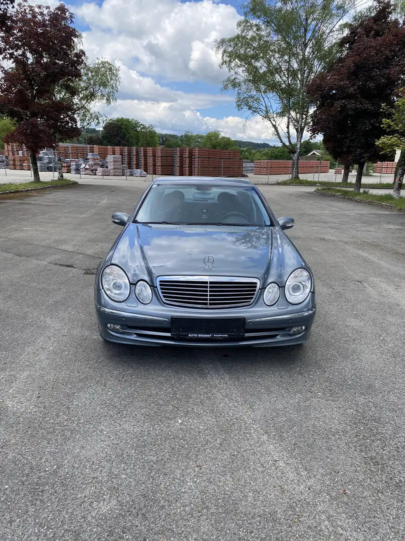 Mercedes-Benz E 220 Avantgarde CDI Sequentronic Grau - 2