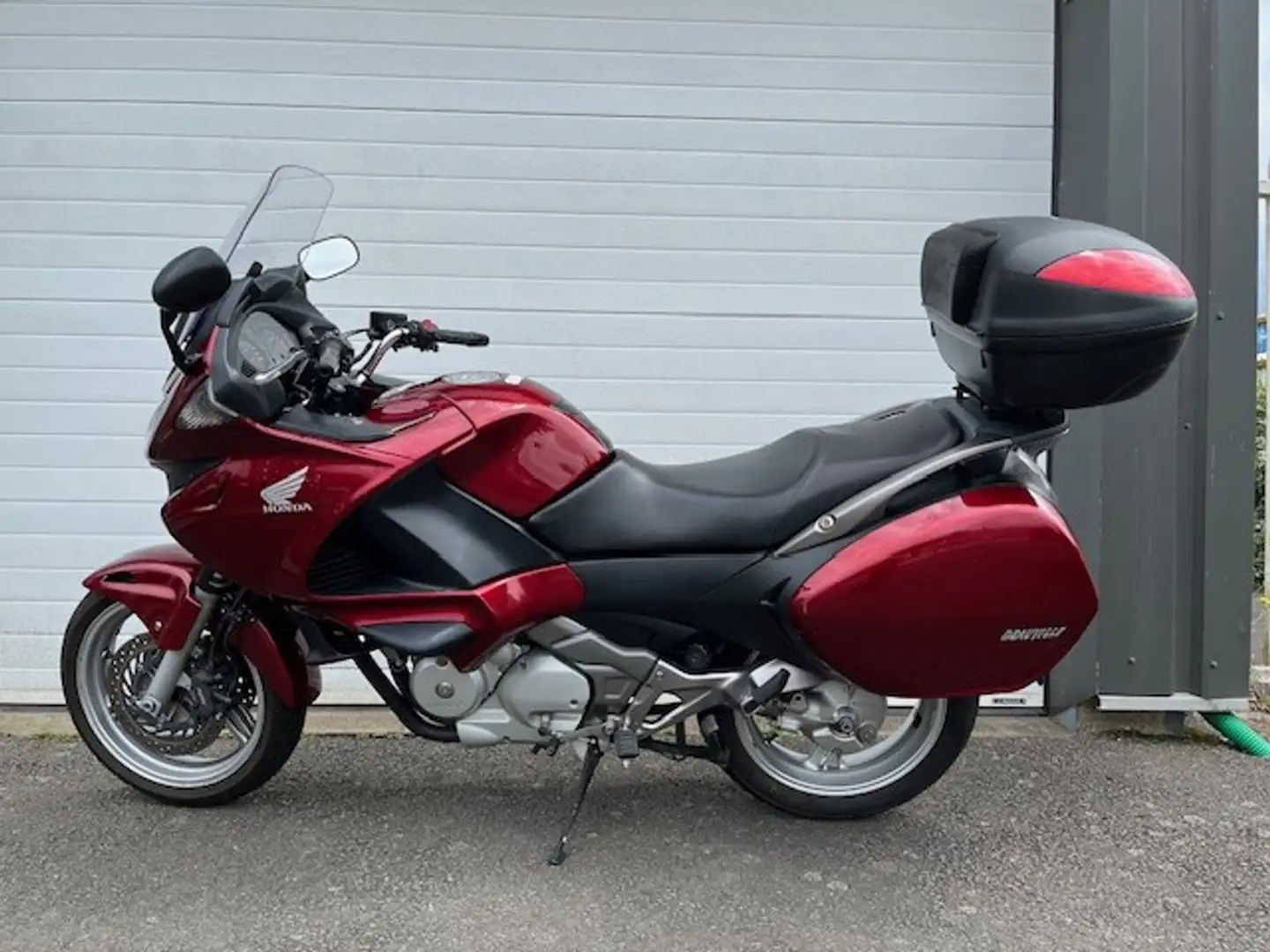Honda Deauville Rouge - 1