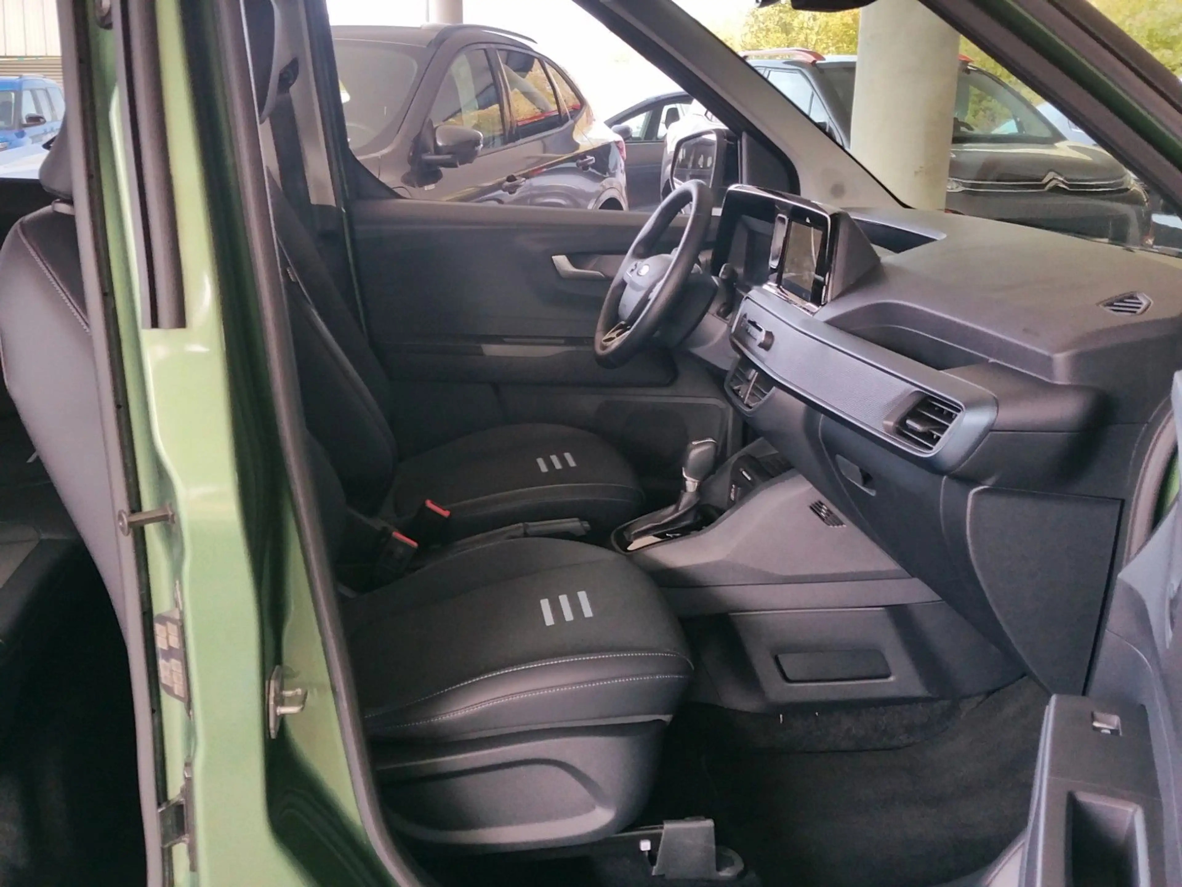 Ford Tourneo Courier Active Navi Kamera Winterp. 1.Ha — photo 11