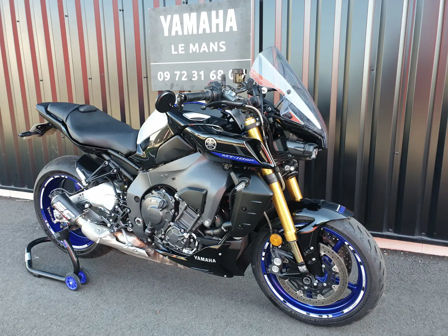 Yamaha MT-10 Gris - 2