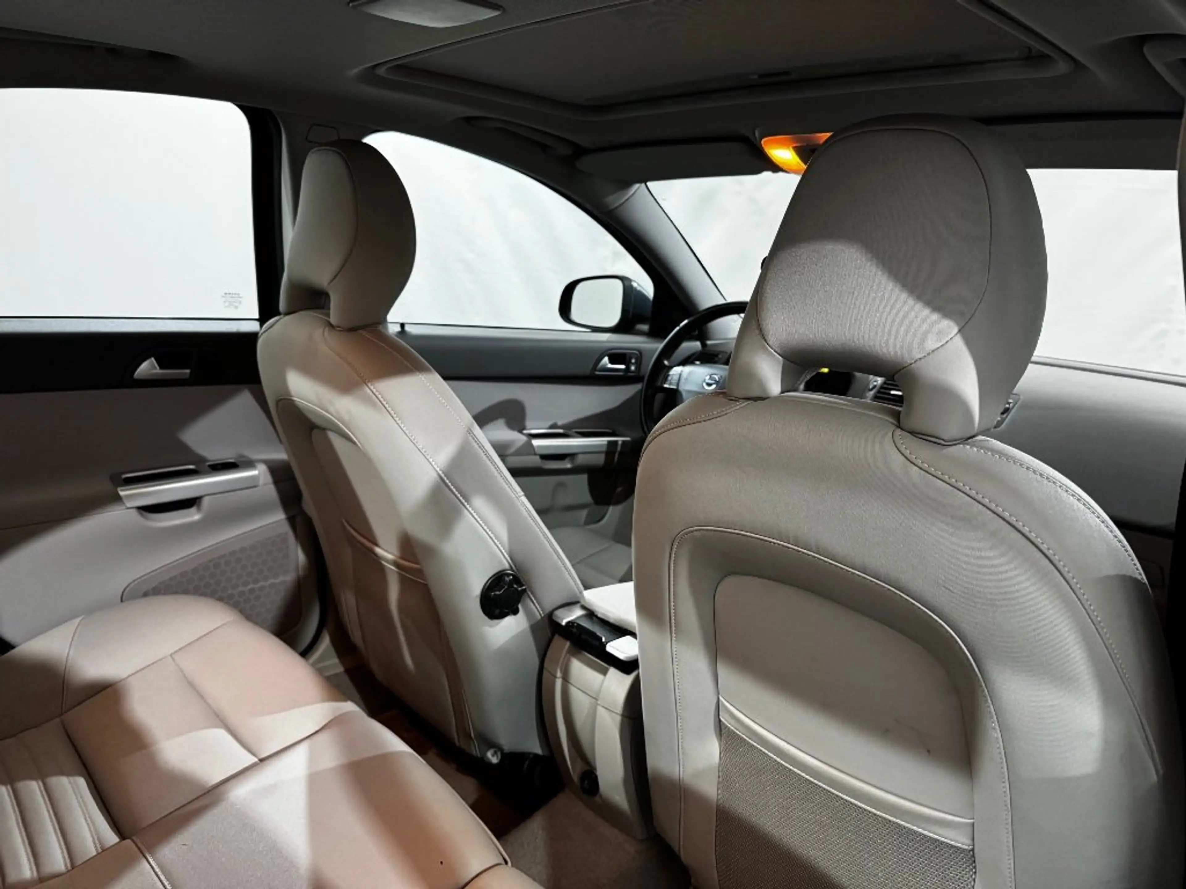 Volvo S40 D2 Business Edition — photo 13