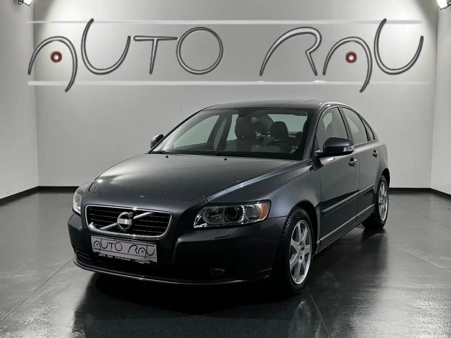 Volvo S40 D2 Business Edition Grau - 1