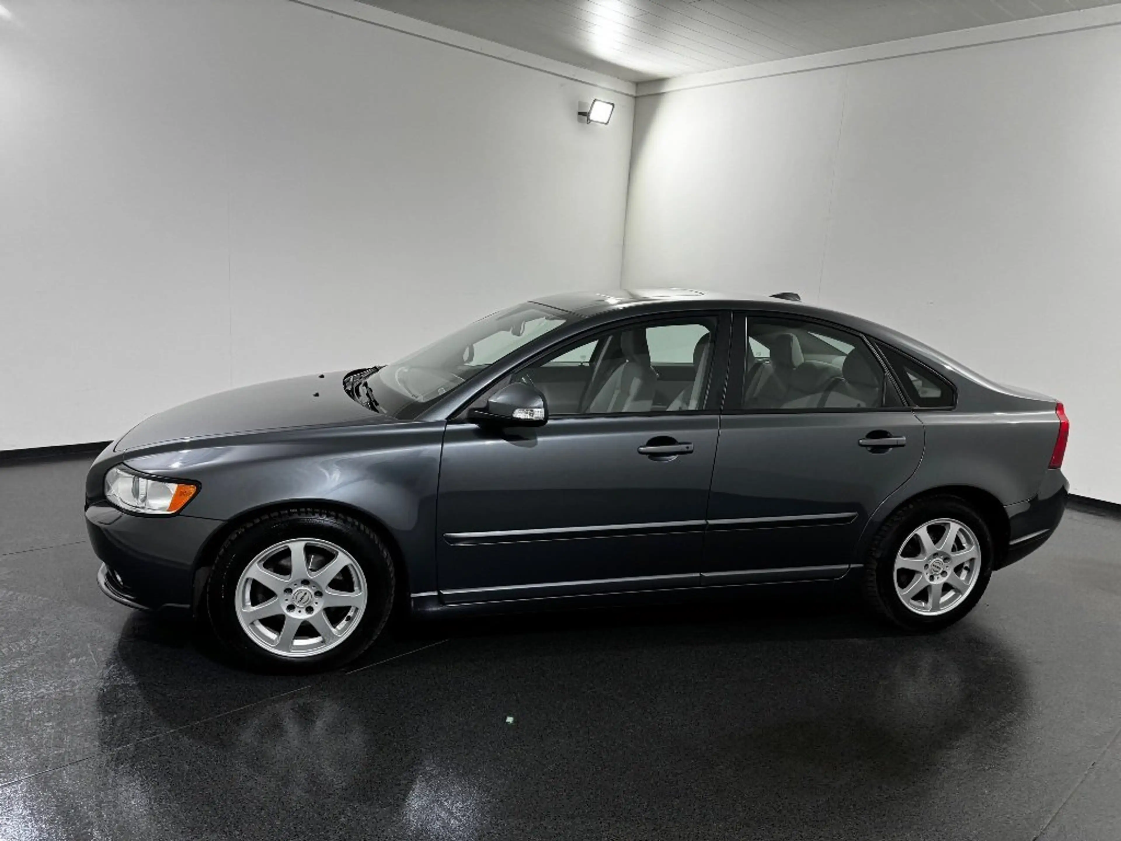 Volvo S40 D2 Business Edition — photo 4